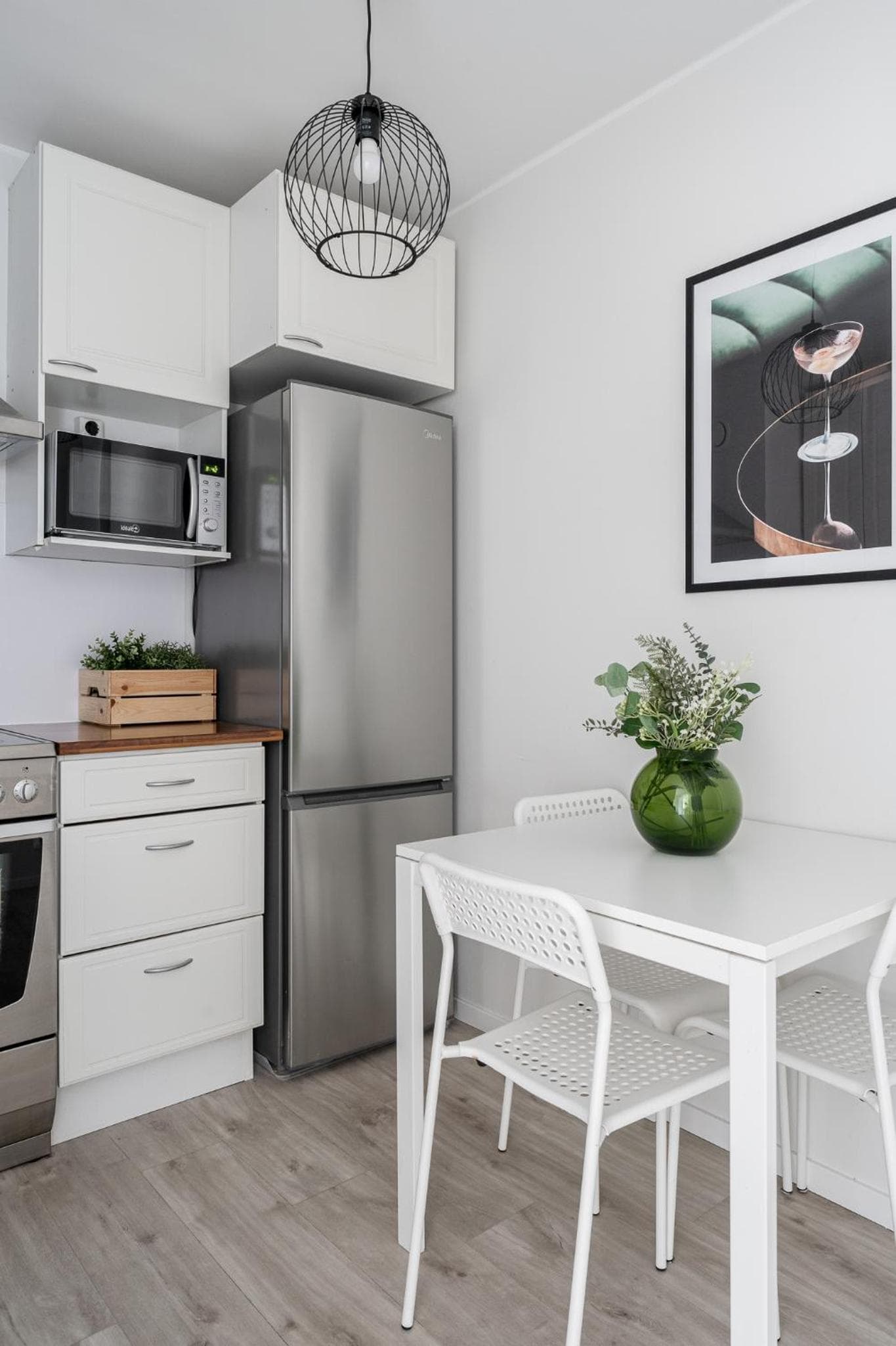 Spacious Downtown Apt with Balcony - Hosts 10 photo 7