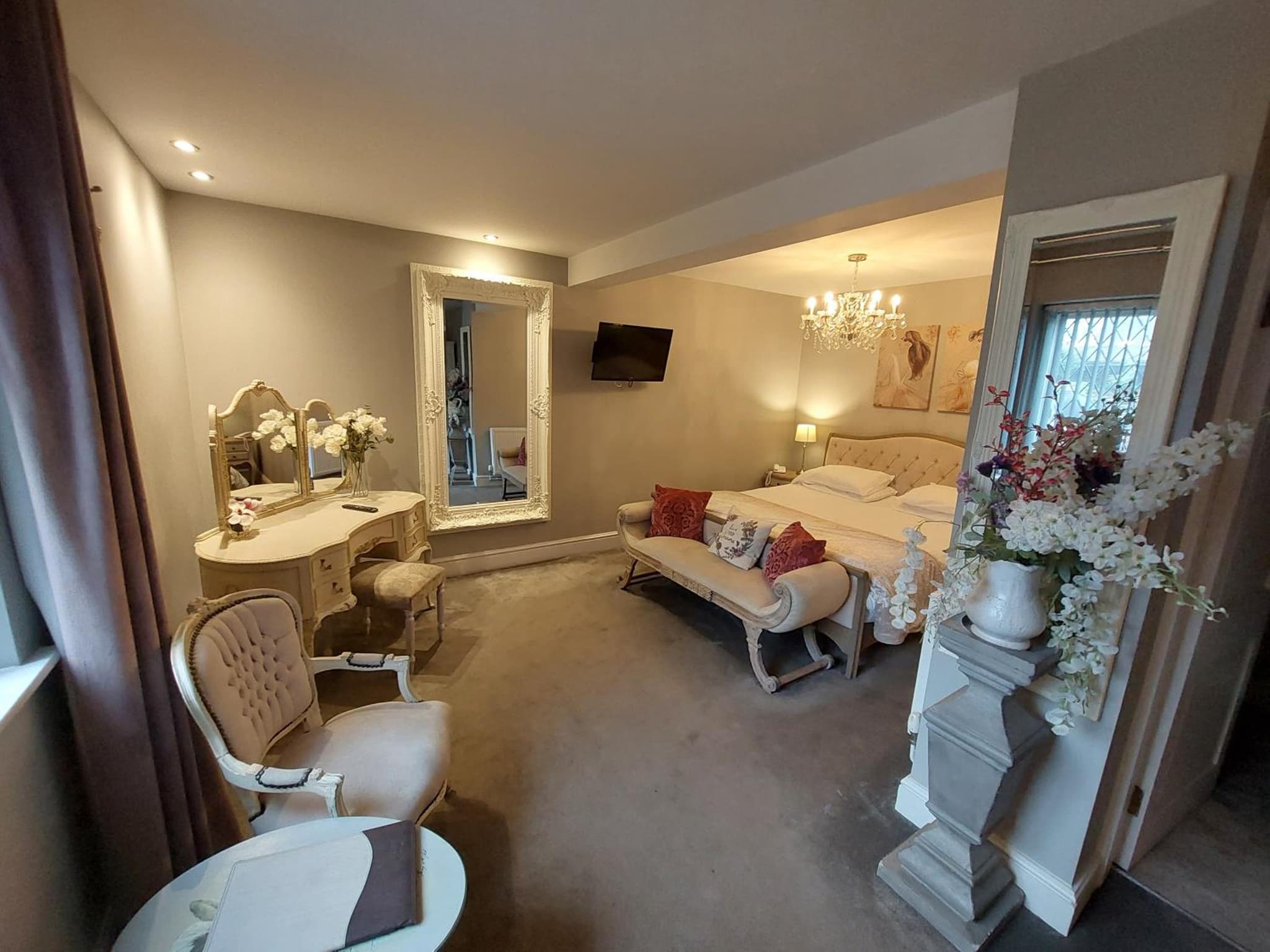 The Plough Inn & Restaurant photo 3