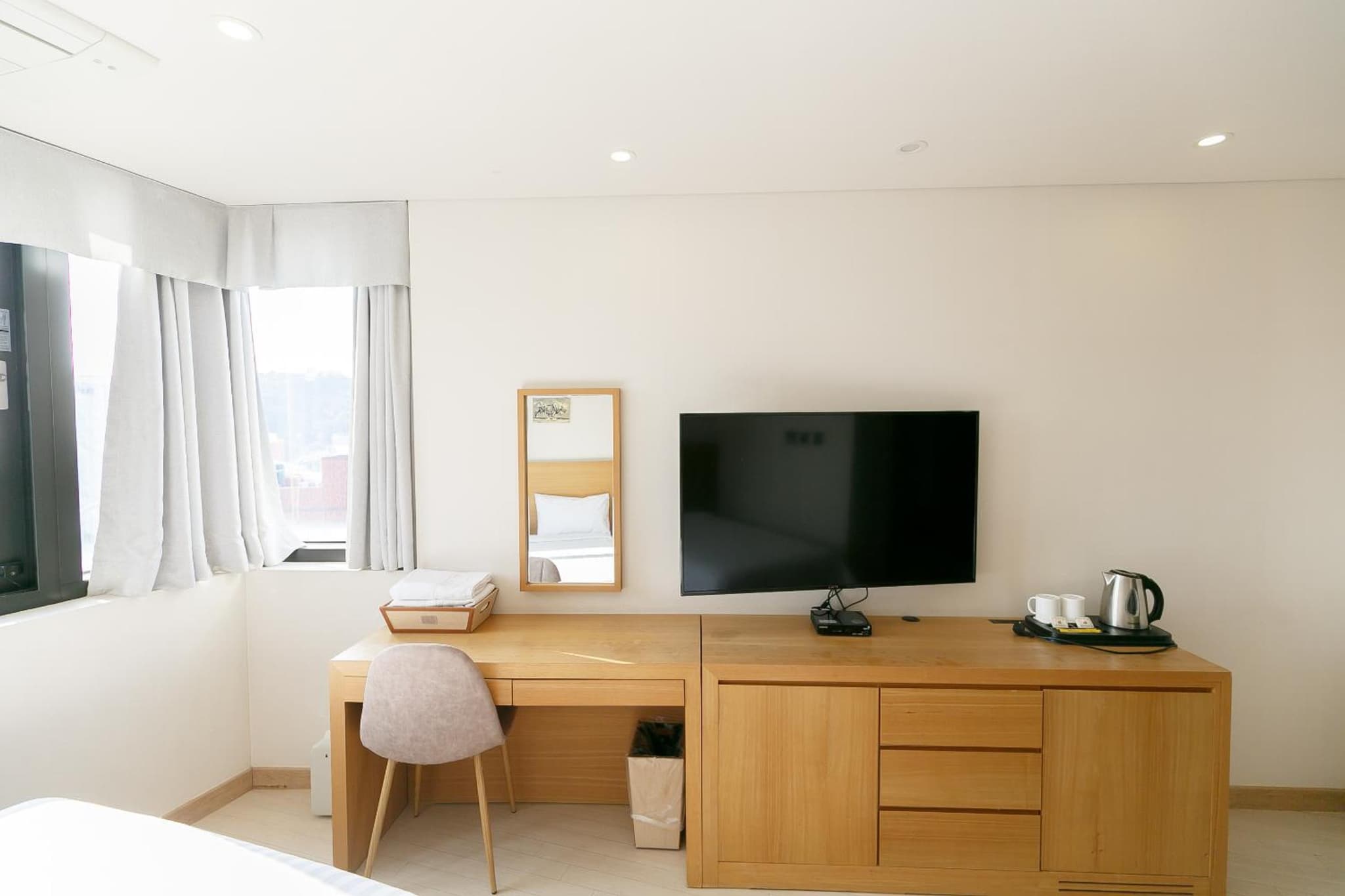 BK Hotel Jeju photo 8