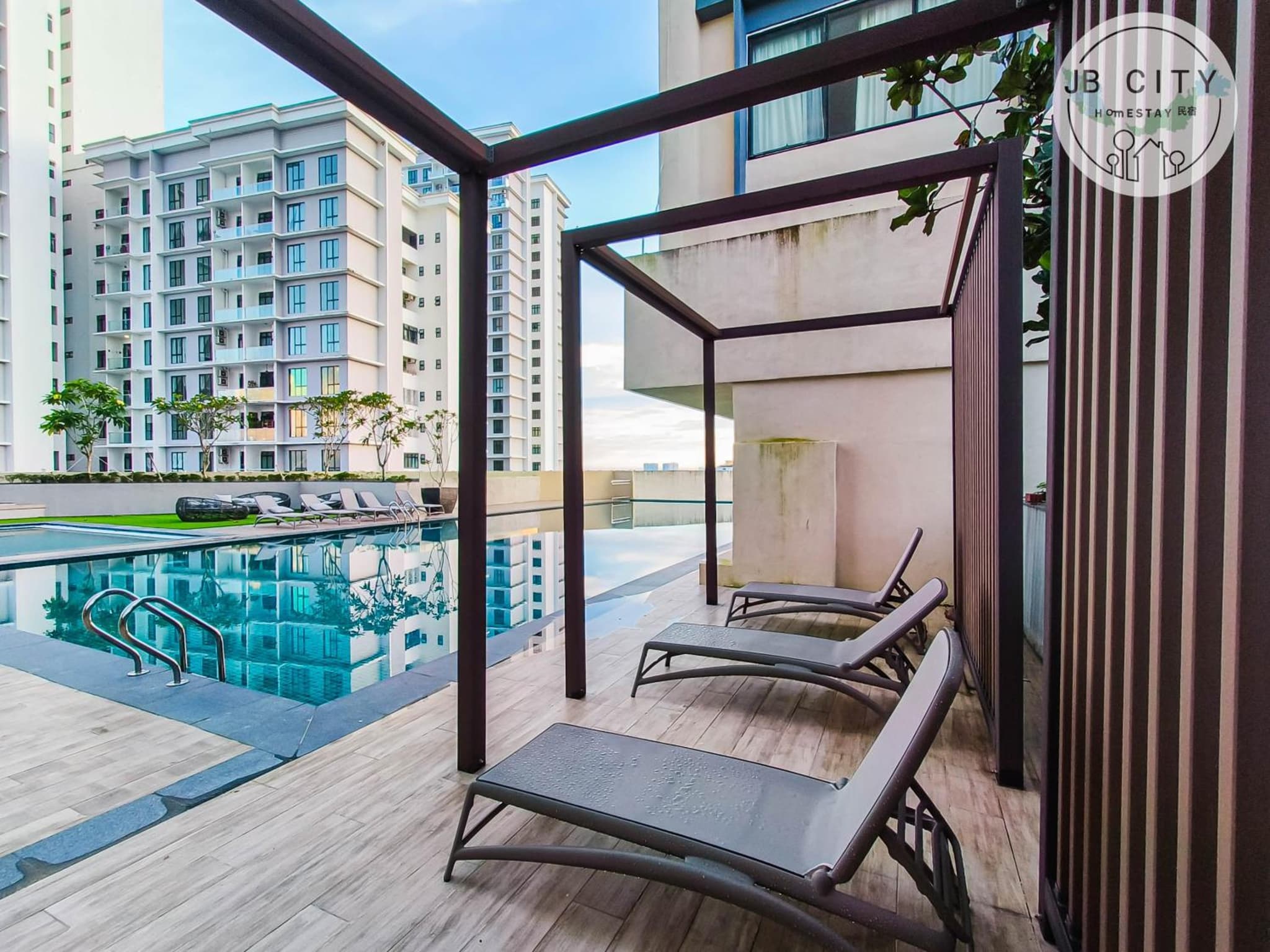 Paradigm Residence by RR JBcity photo 7