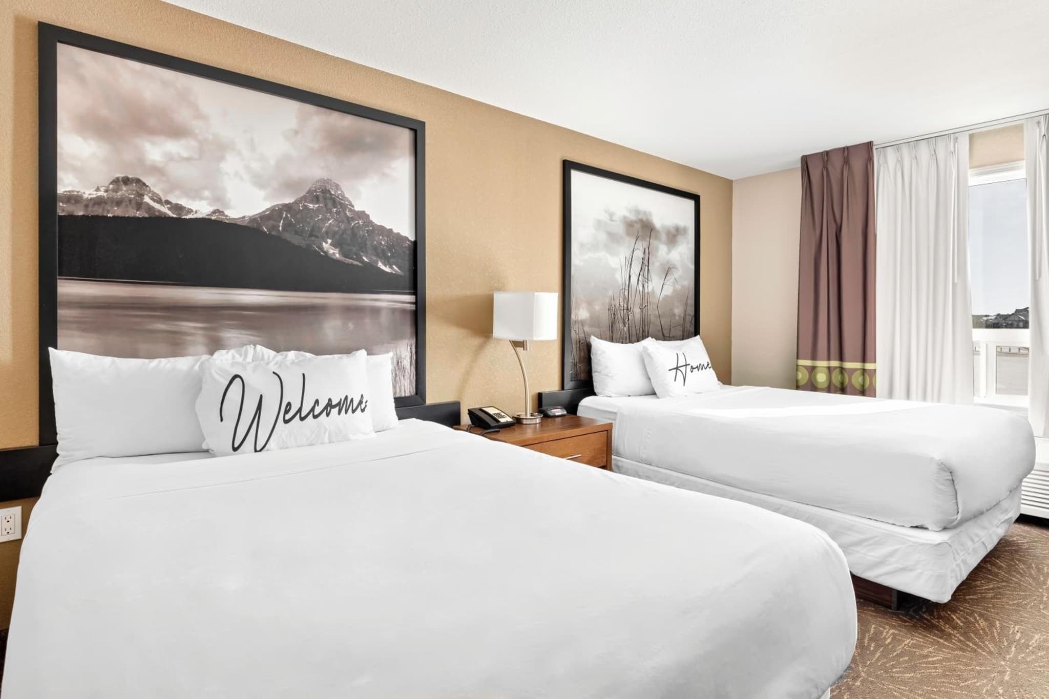 Home Inn and Suites Lloydminster photo 5