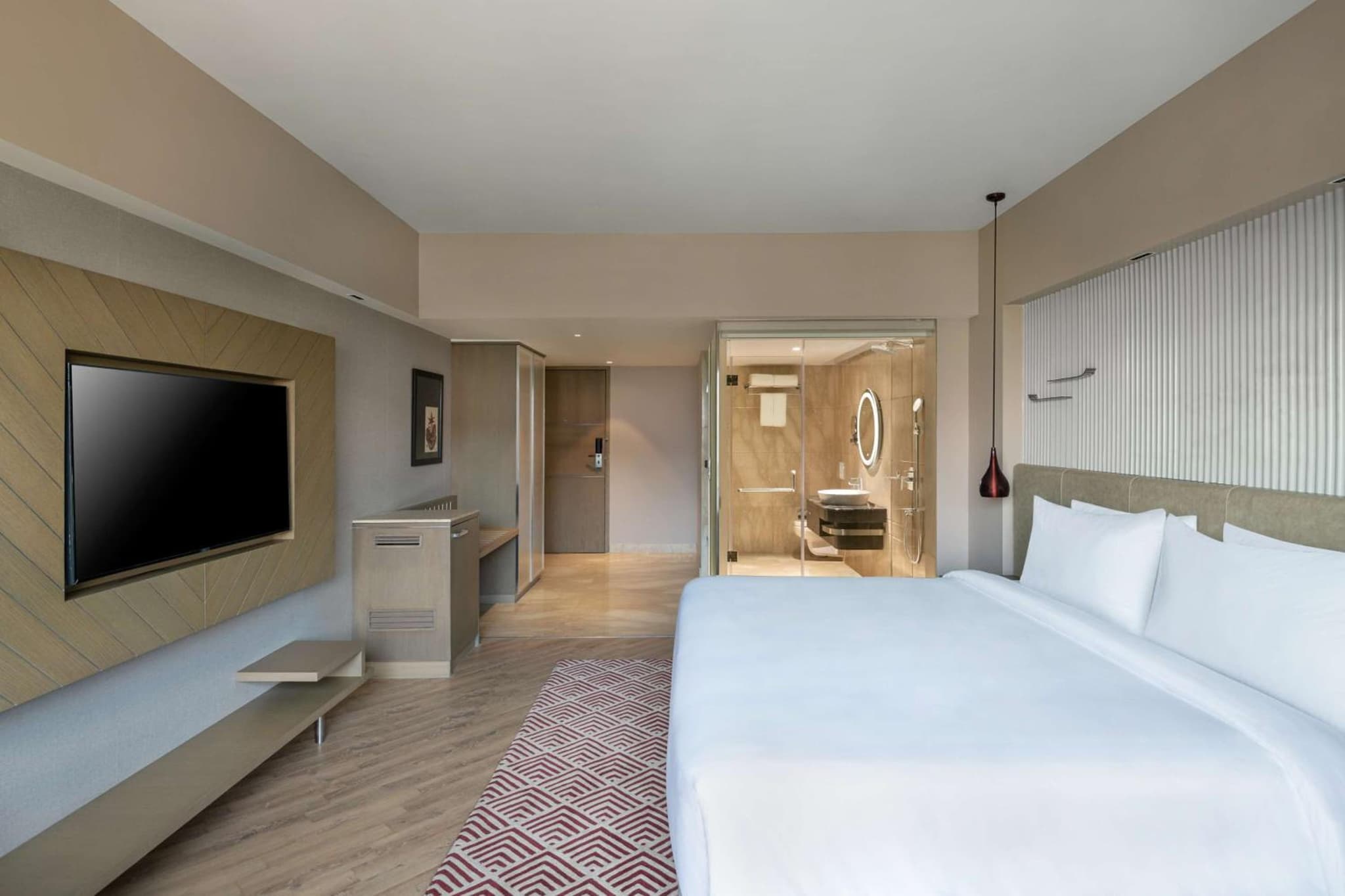 Radisson Hotel Sector 29 Gurugram photo 2