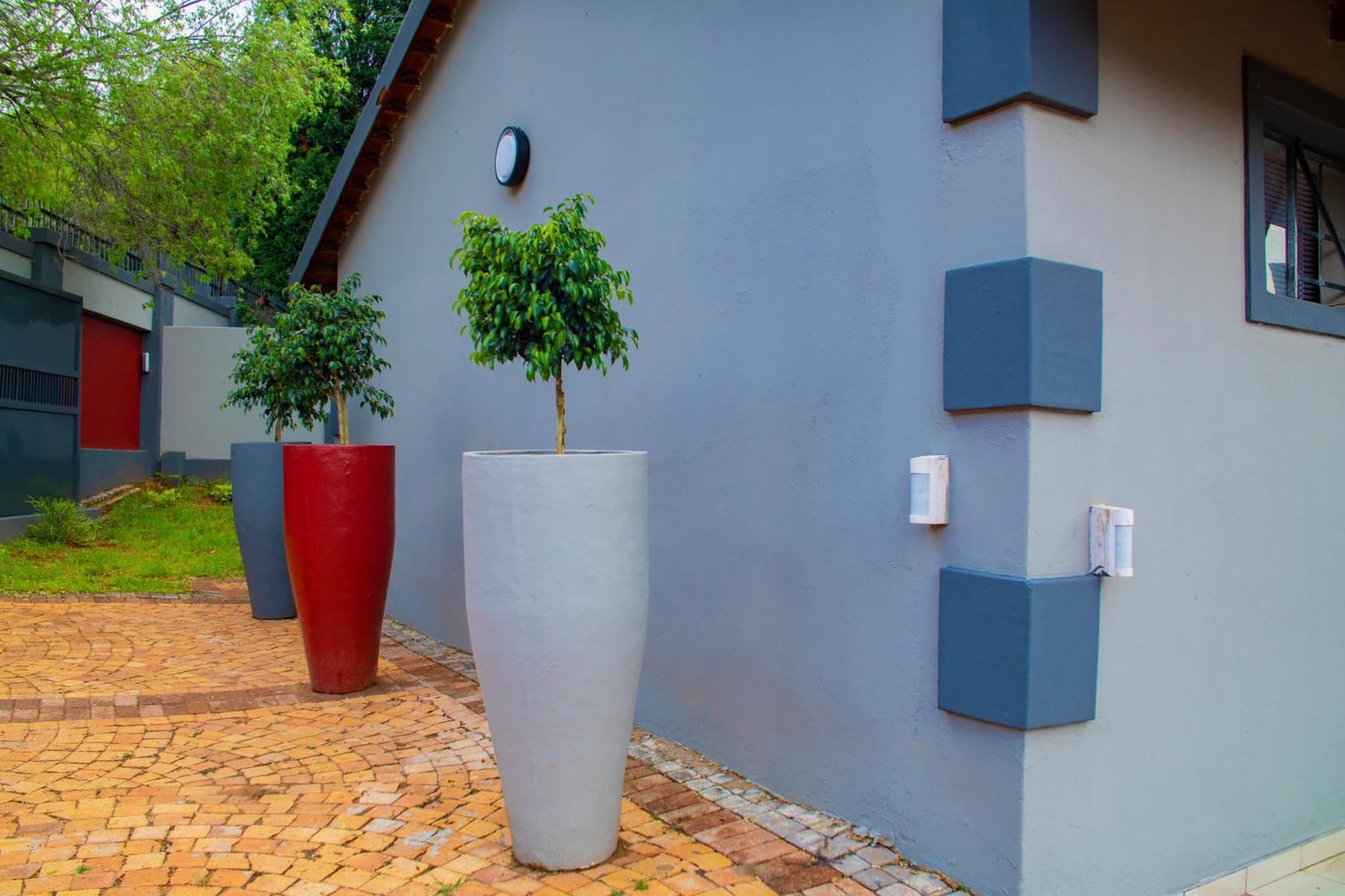 Adondo-fast accommodation photo 5