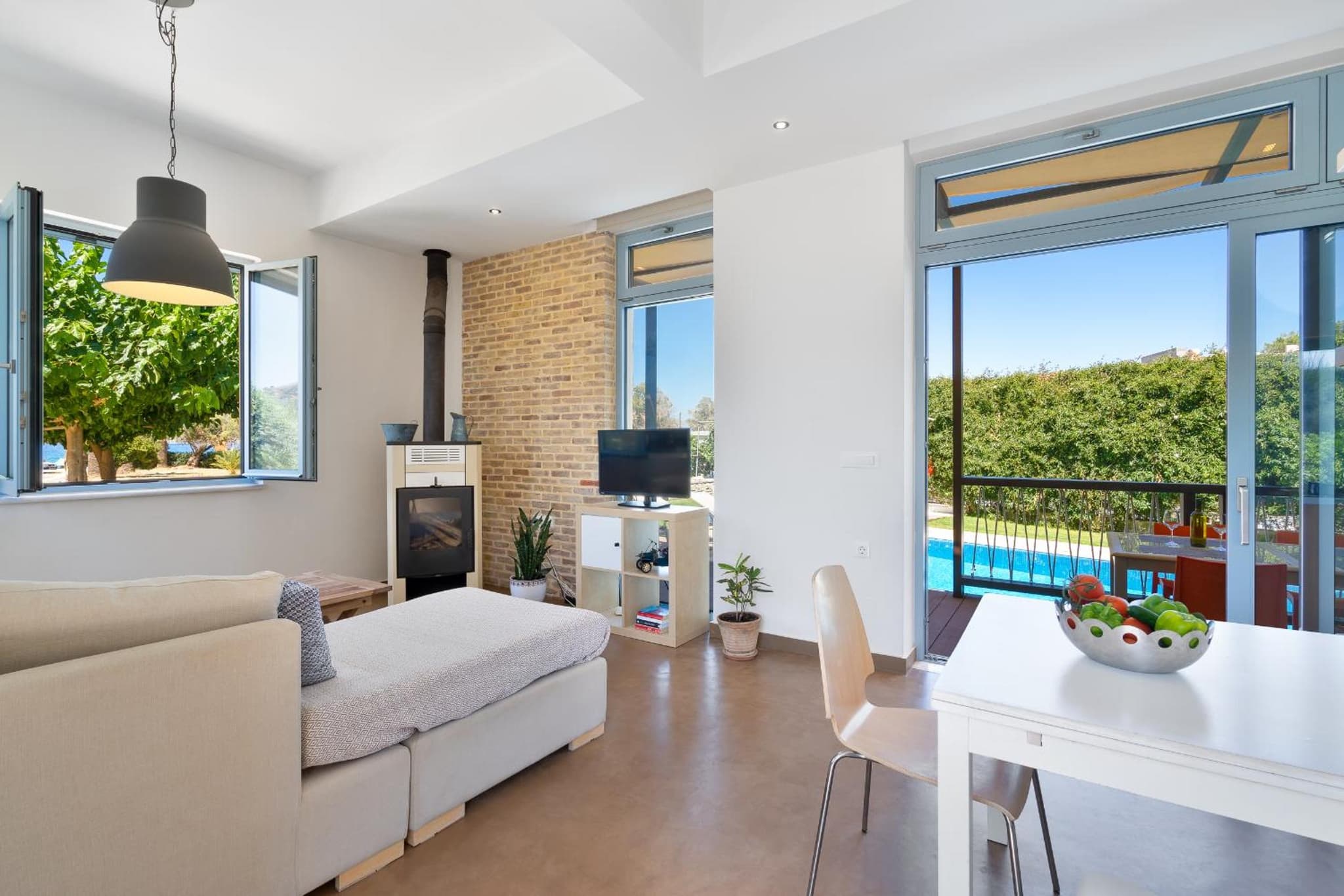 Calma Seaside Villa photo 3