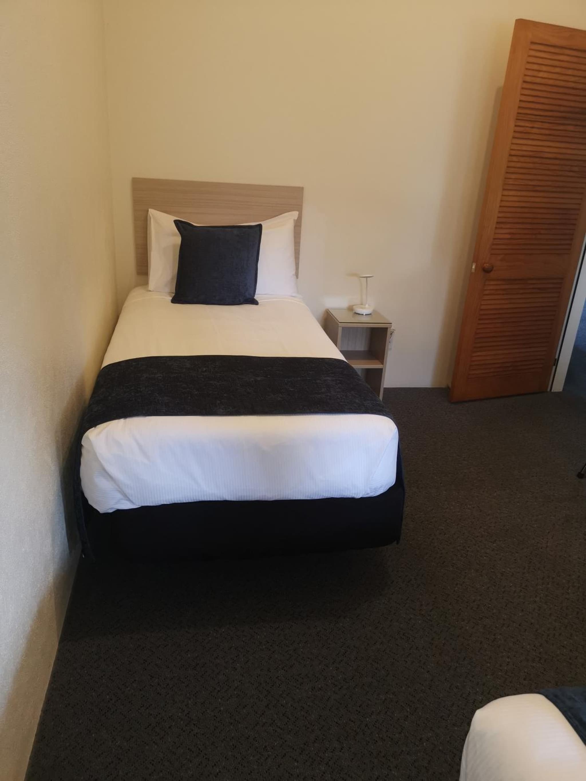 Captains Quarters Motor Inn photo 3
