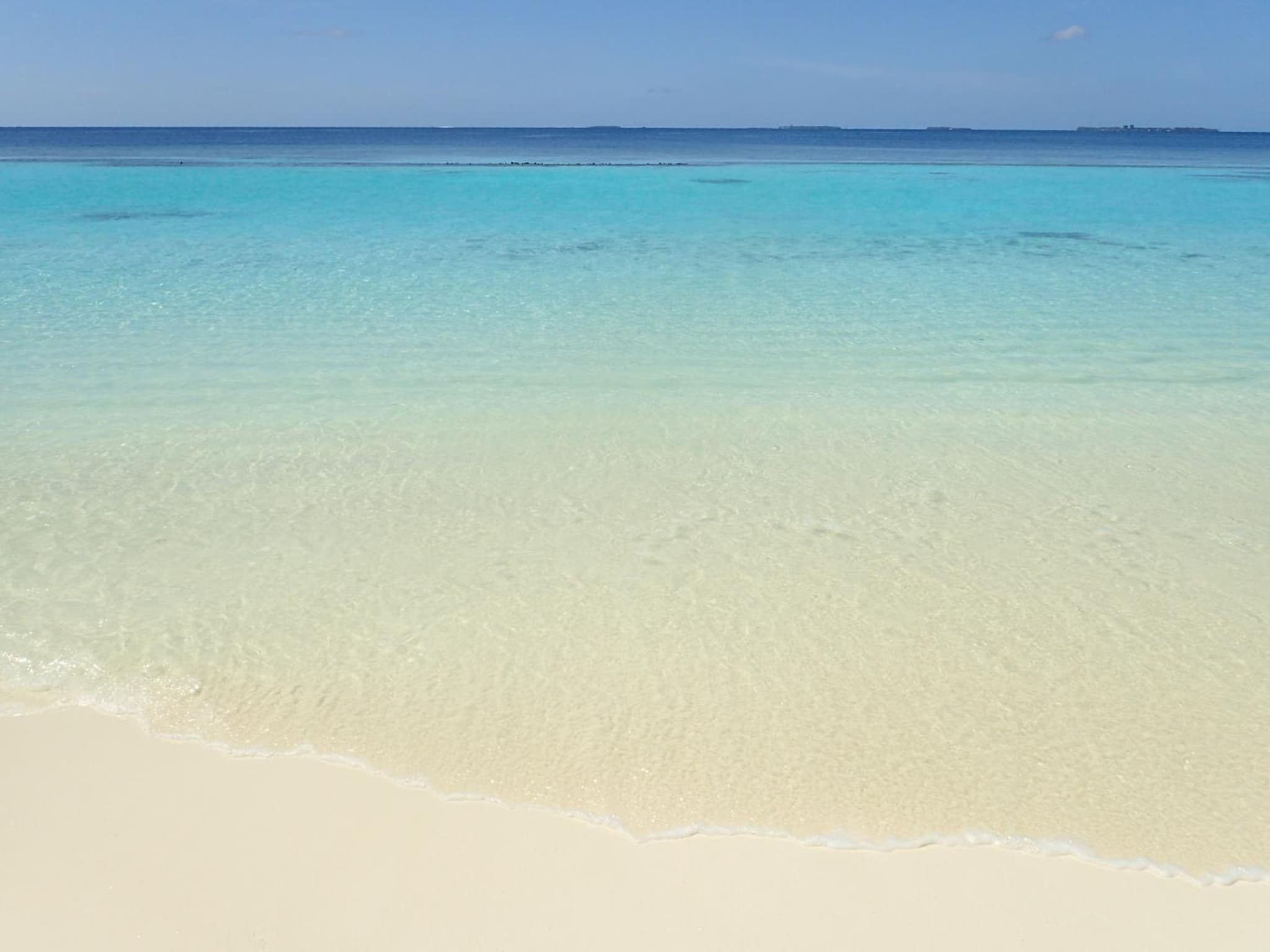 Brickwood Rasdhoo- Beach front photo 9