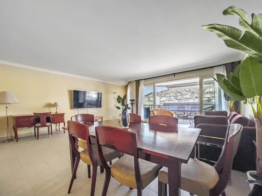 Forum Luxury Apartment Lake View photo 6