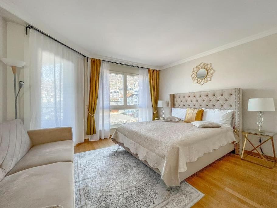 Forum Luxury Apartment Lake View photo 8
