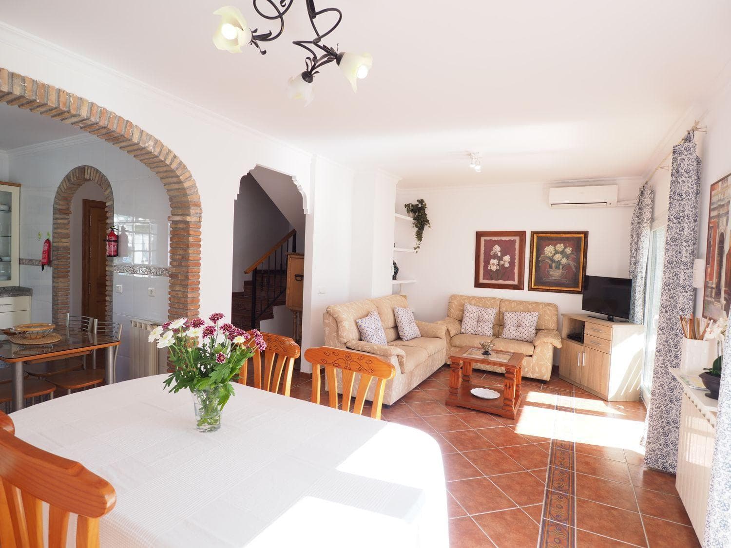 Nerja Paradise Rentals - Villa Buganvilla photo 4