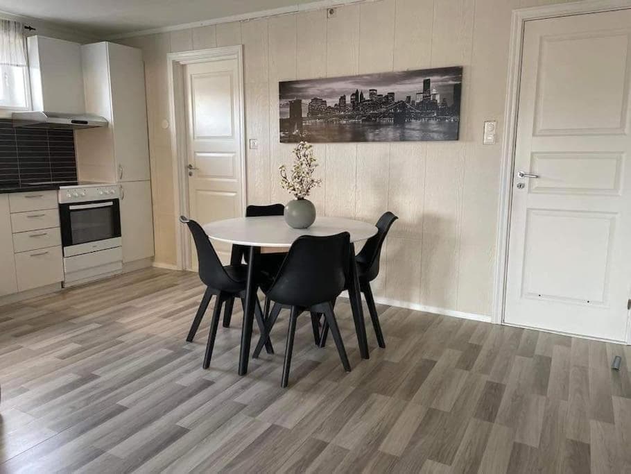 Sentral og koselig leilighet photo 6