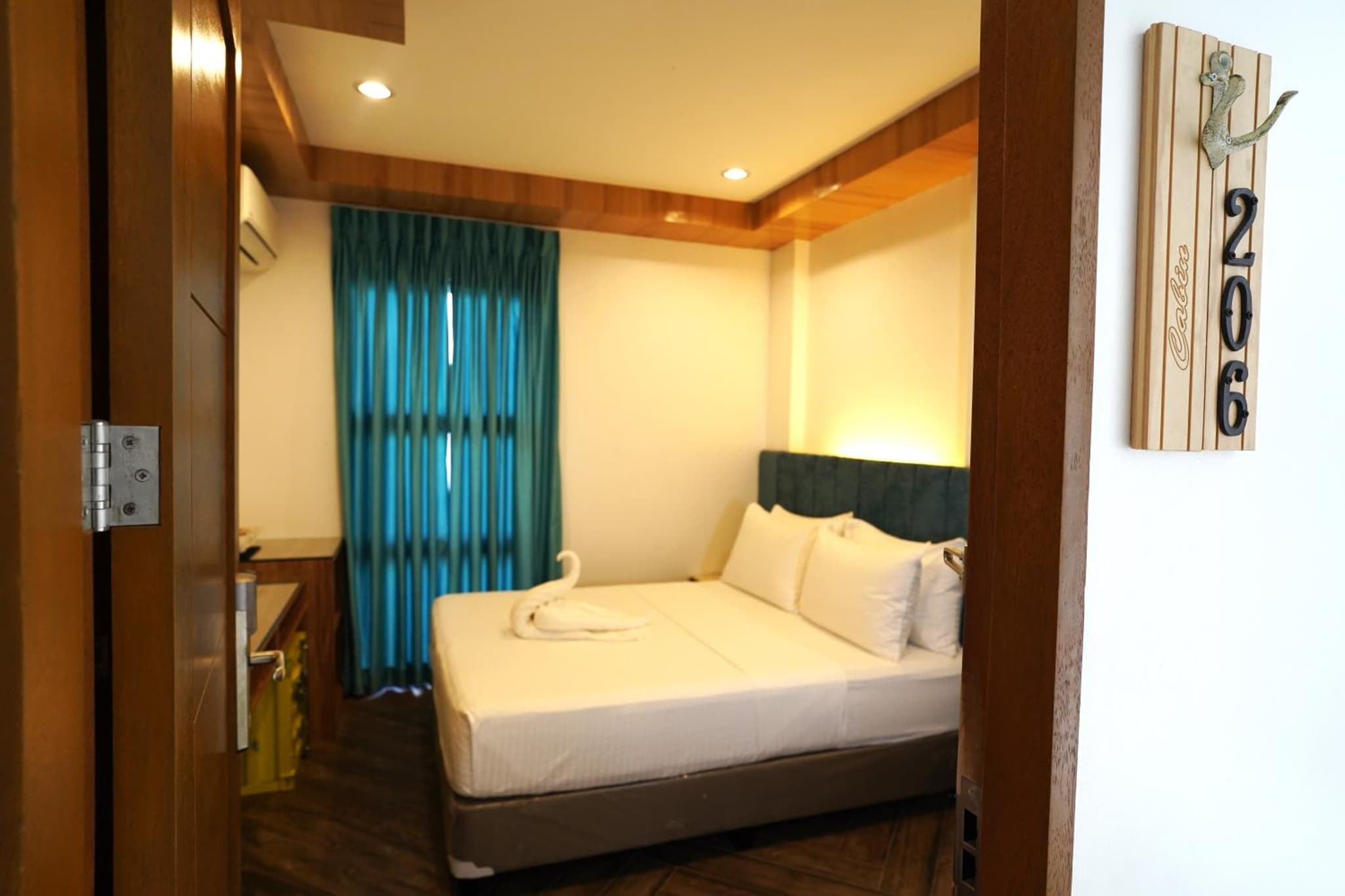 Lighthouse Point Hotel photo 7