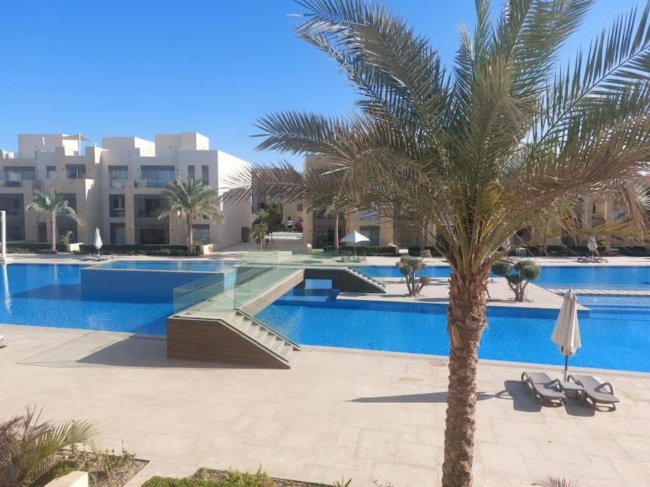Mangroovy - 2BR La Blanca Pool View photo 4