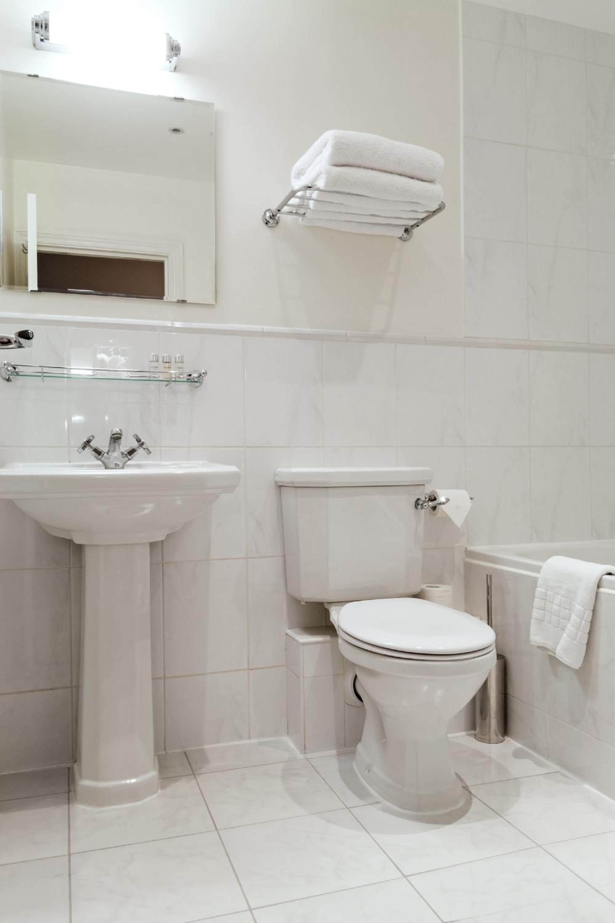 Hurtwood Hotel photo 5