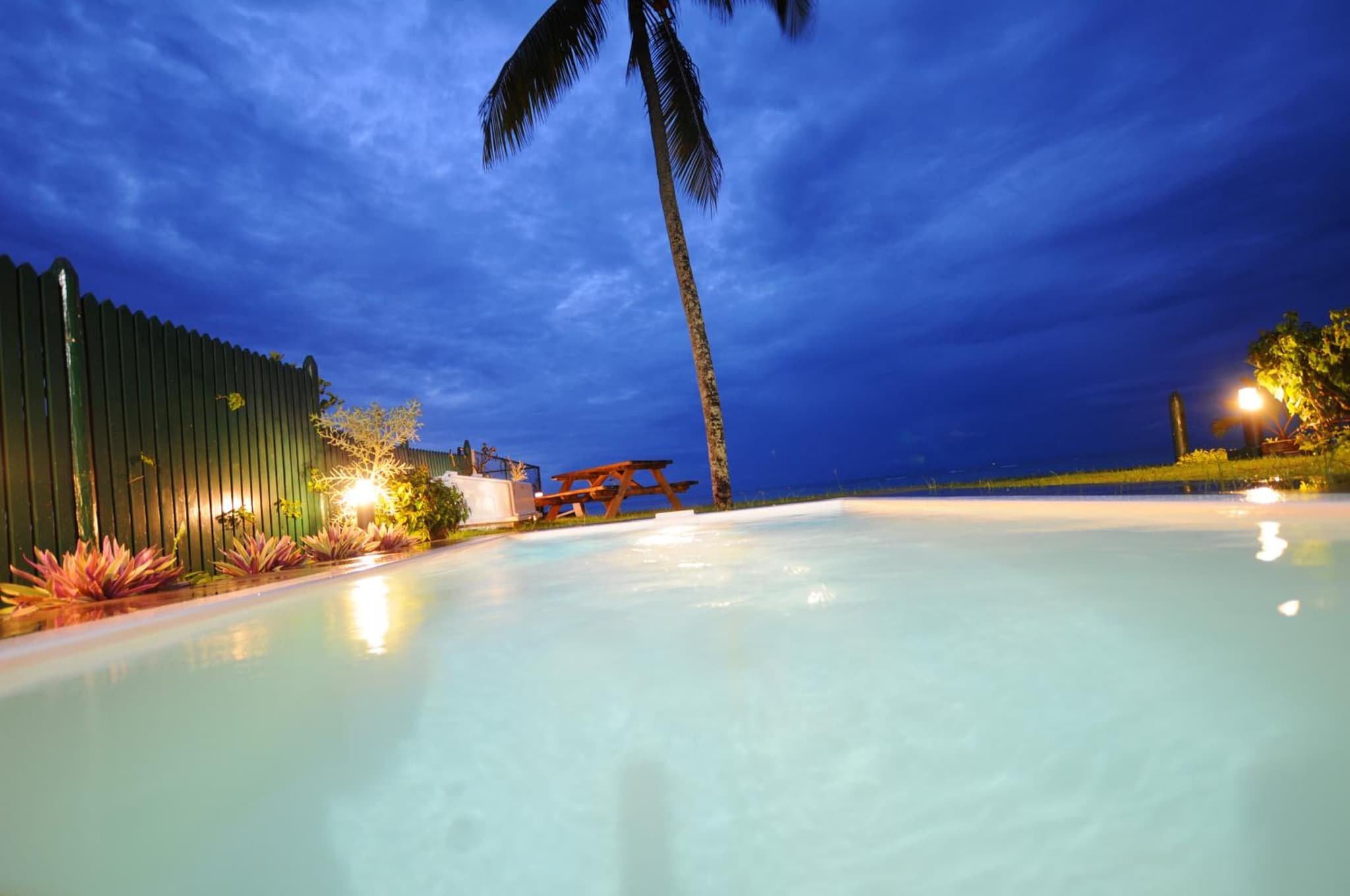 Caro's Beachfront photo 8