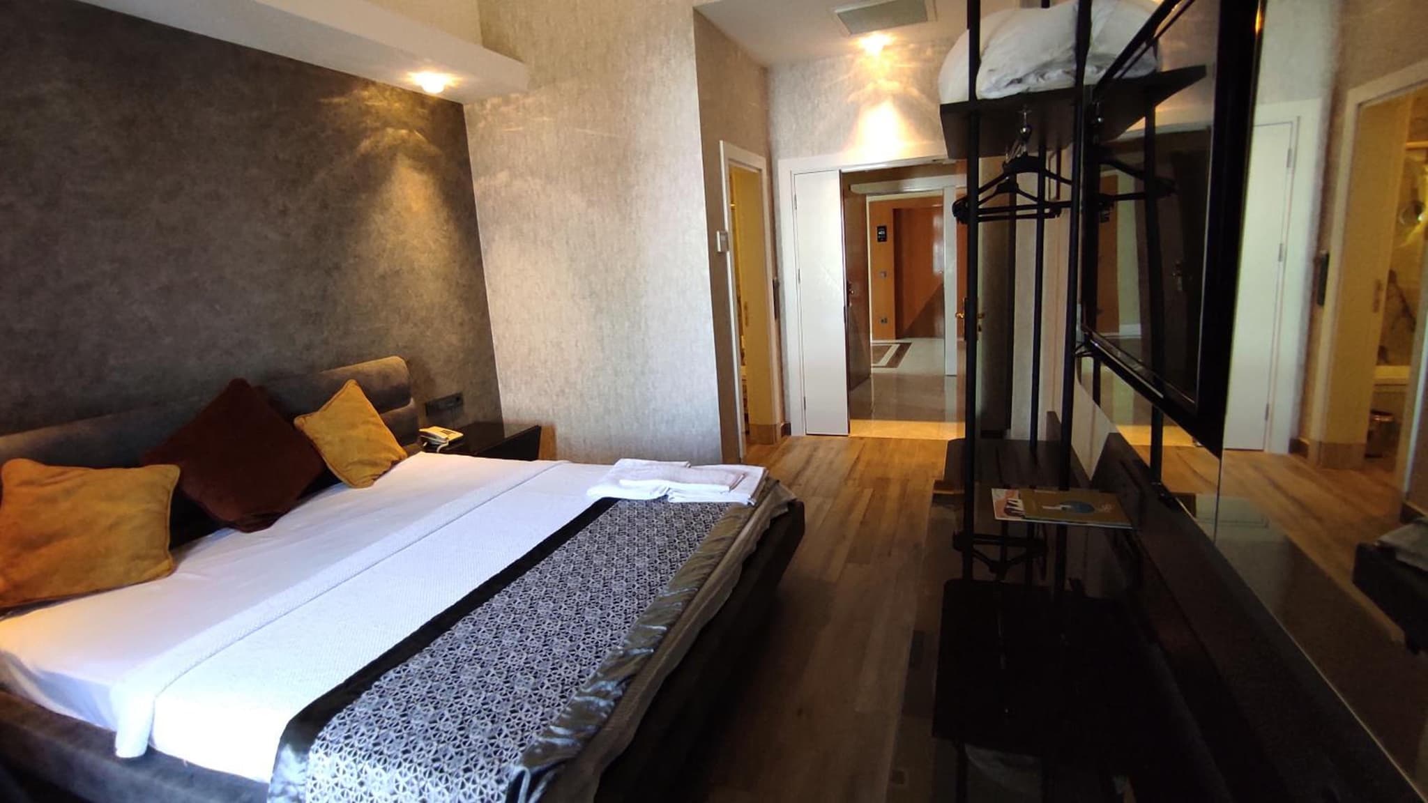 Elite Luxury Suite & Spa photo 6