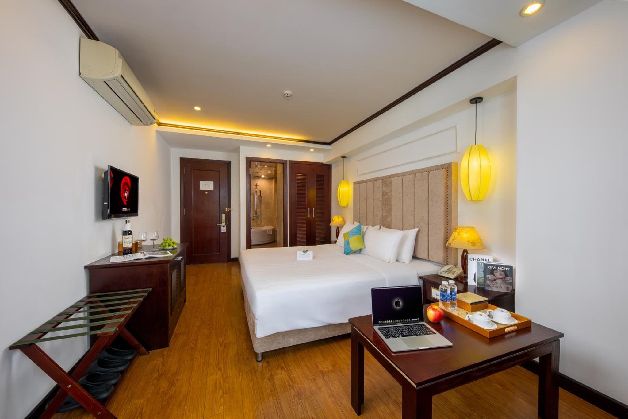hotel room