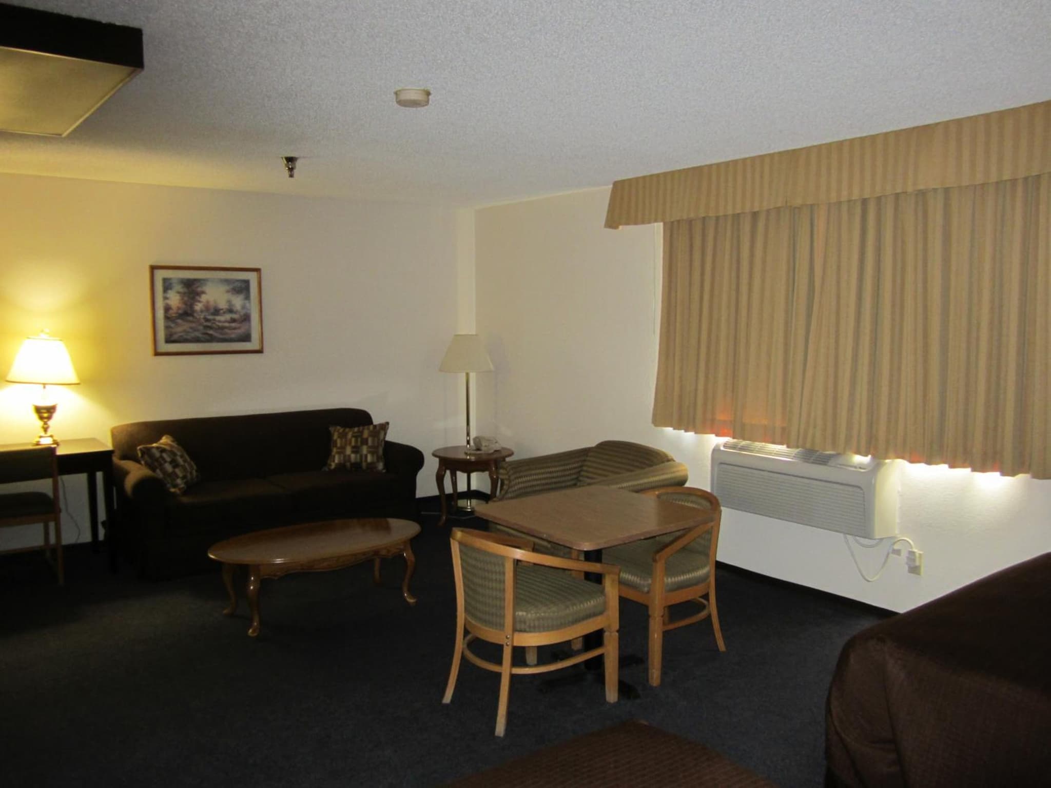 Super 8 by Wyndham Williams Lake BC photo 9