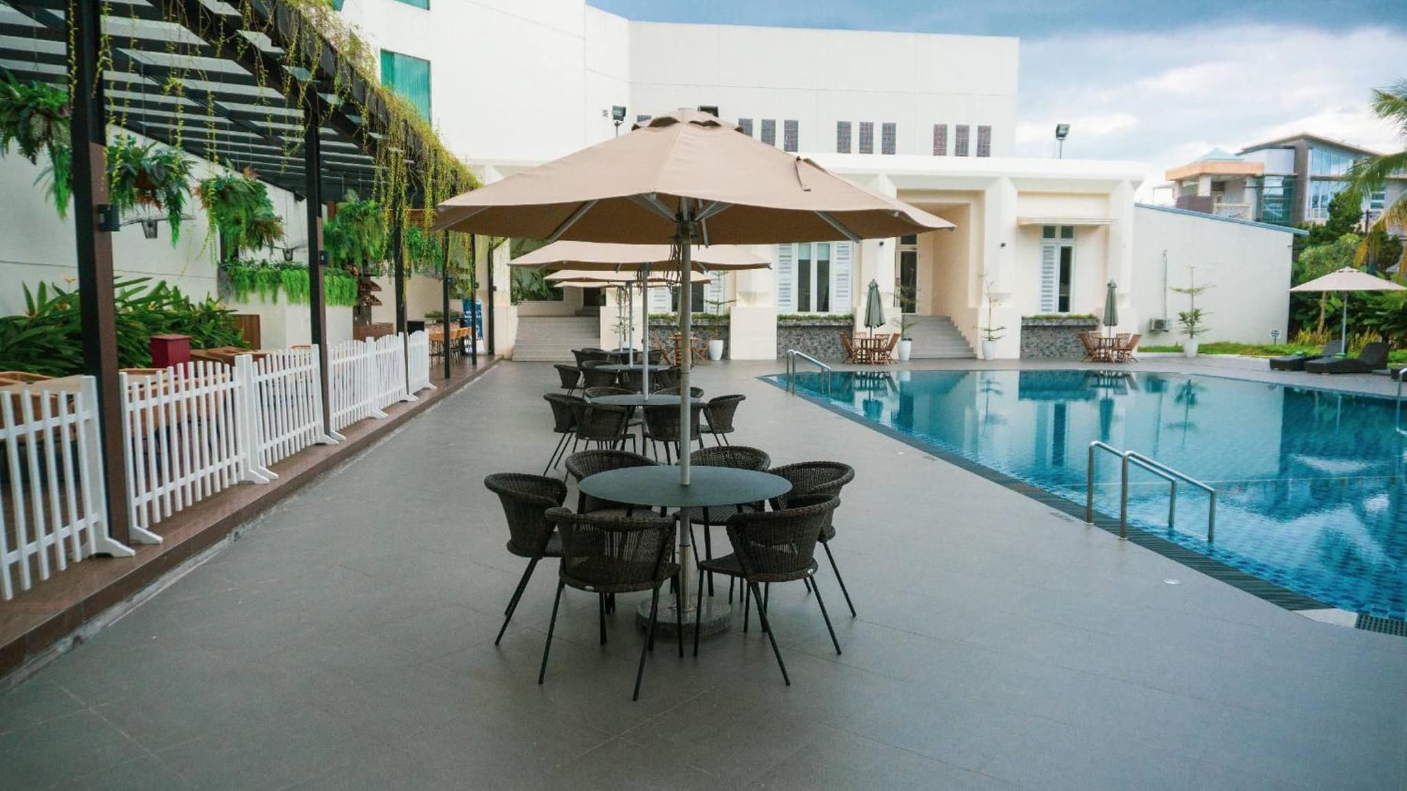Emerald Garden International Hotel photo 9