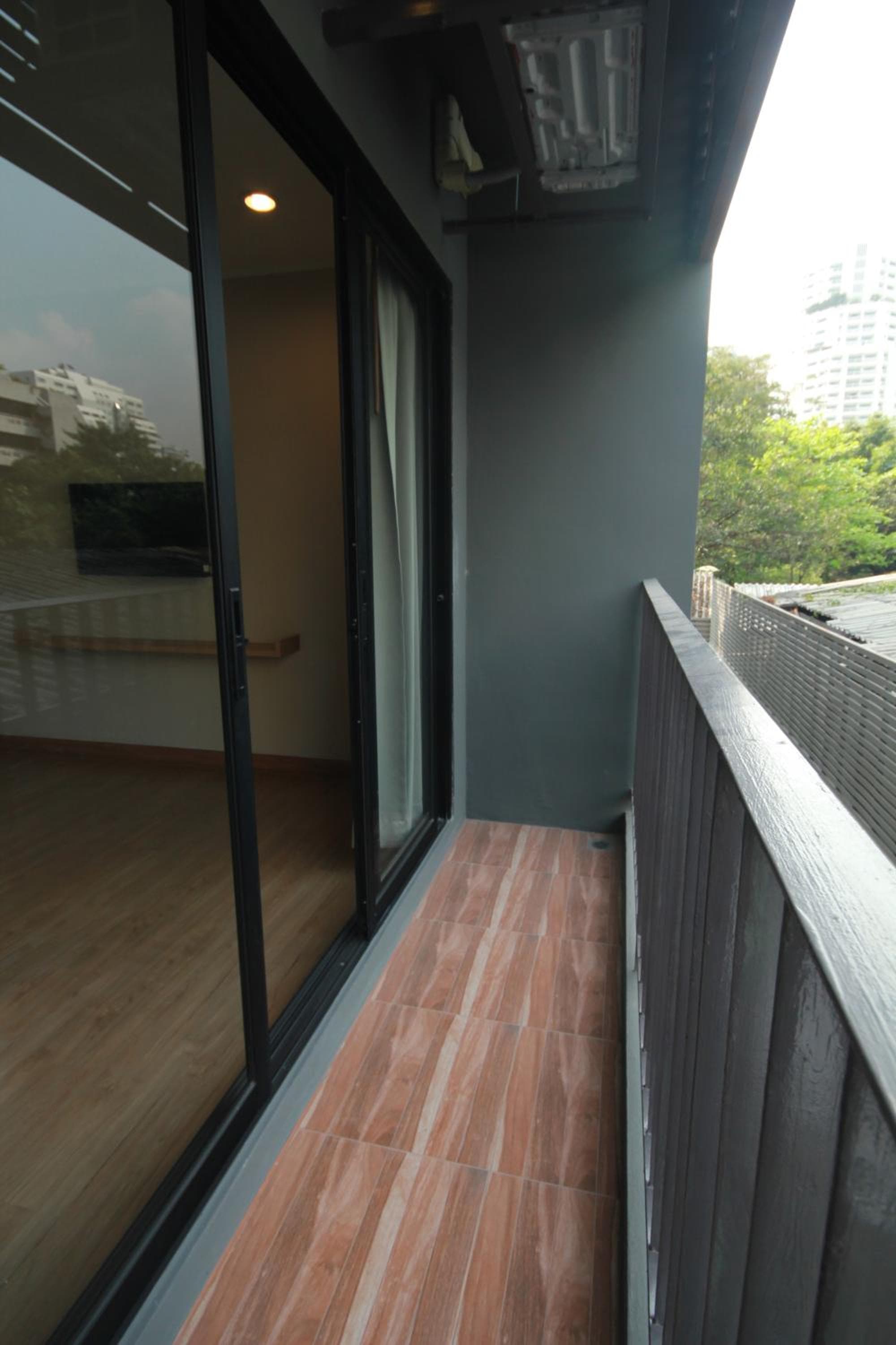 Sereine Sukhumvit 39 photo 3