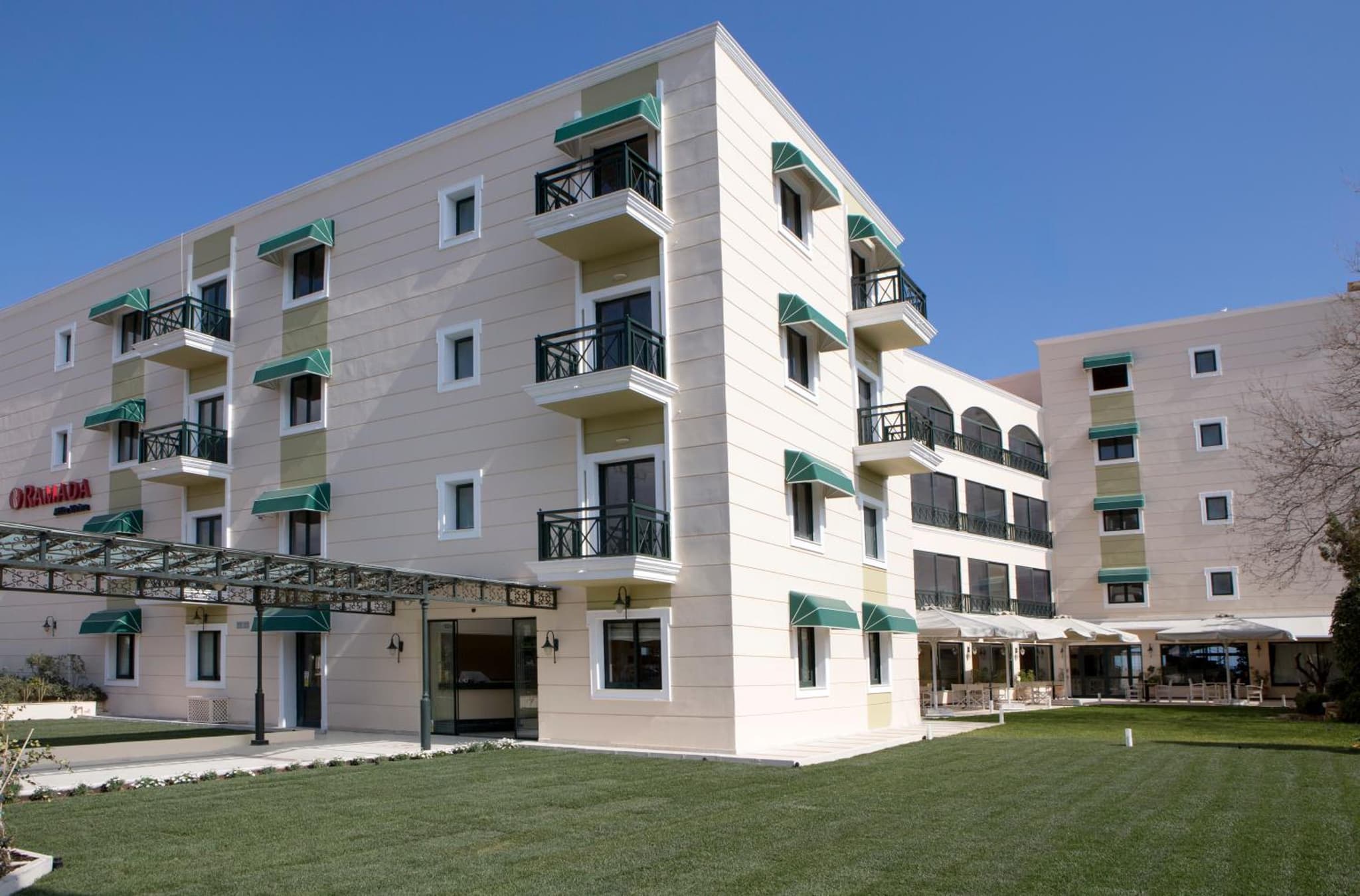 Zeus Essence Ramada by Wyndham Athens photo 6