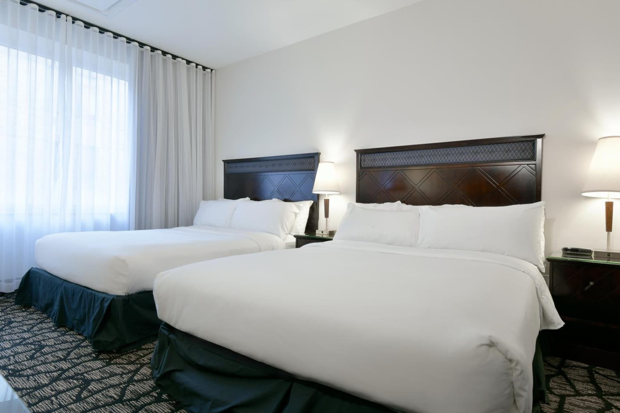 Empire Suites photo 8