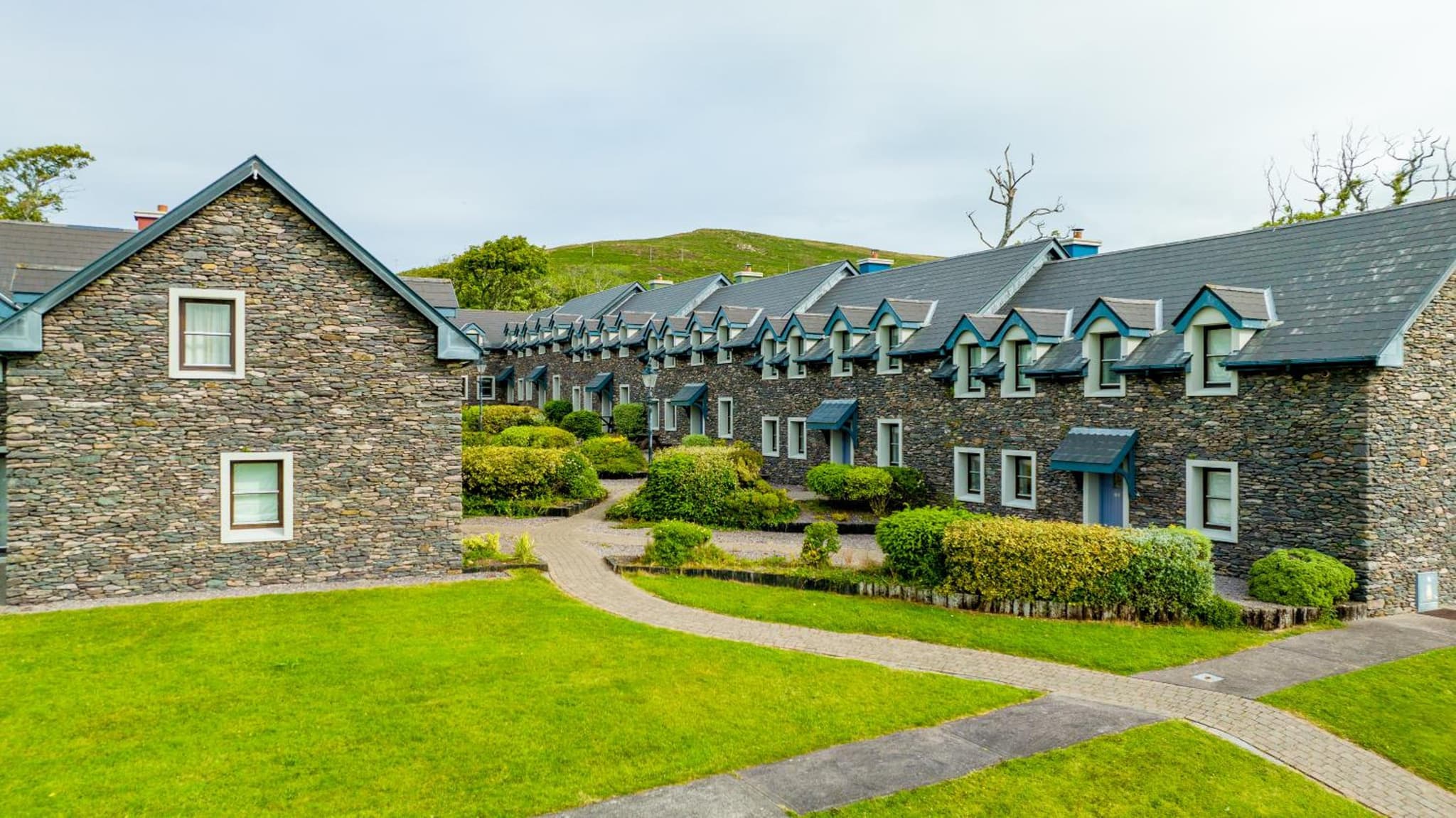 Dingle Courtyard Cottages 2 Bed Sleeps 4 photo 3