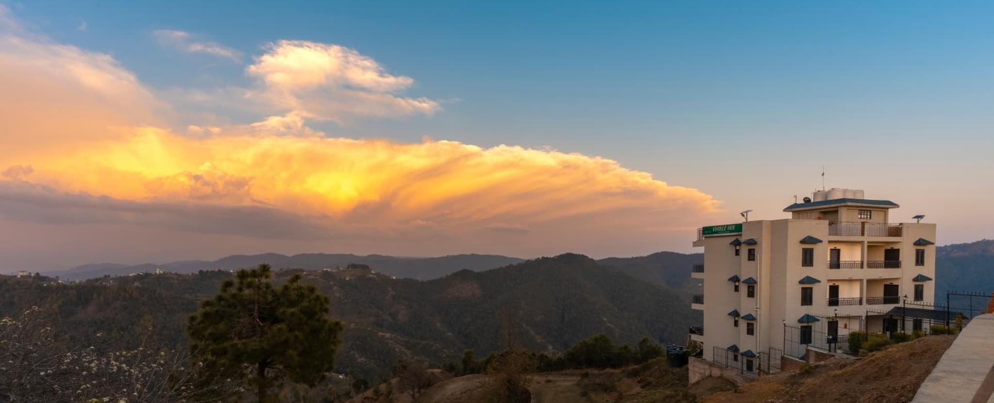 Viable Inn , Mukteshwar - Himalayan View