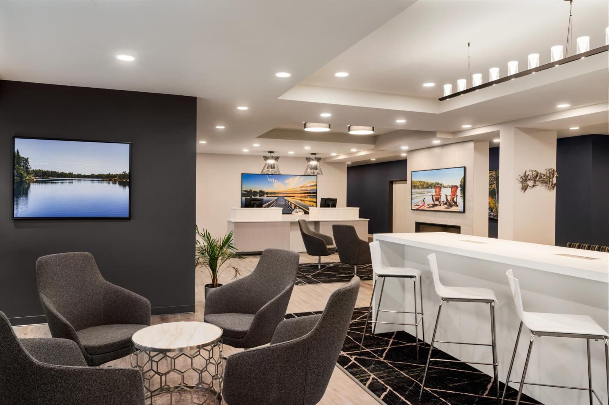Microtel Inn & Suites by Wyndham Boisbriand photo 6