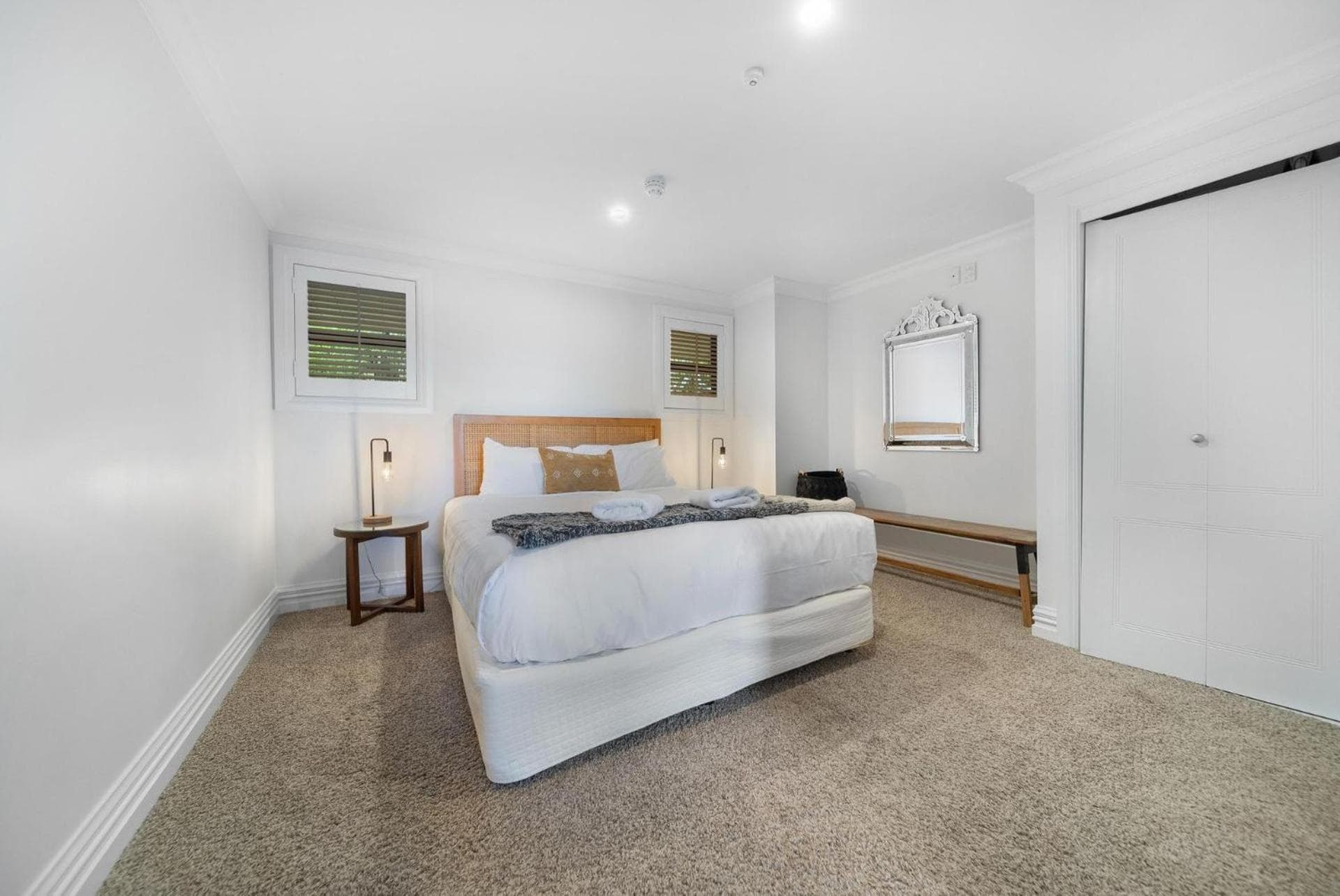 Beacon Lakeside Luxury 908 - 3 Bedroom photo 5