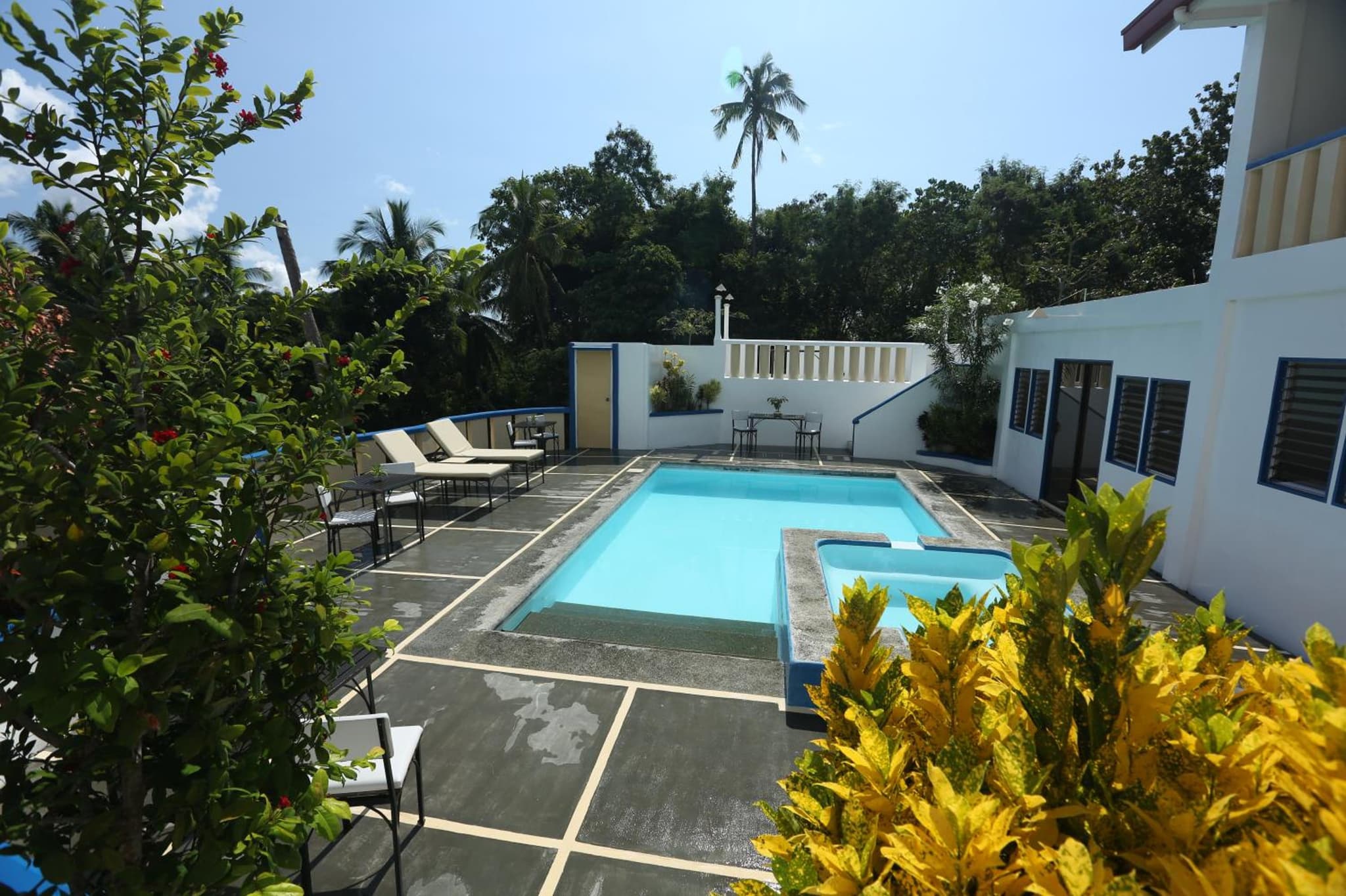 Guindulman Bay Tourist Inn photo 9