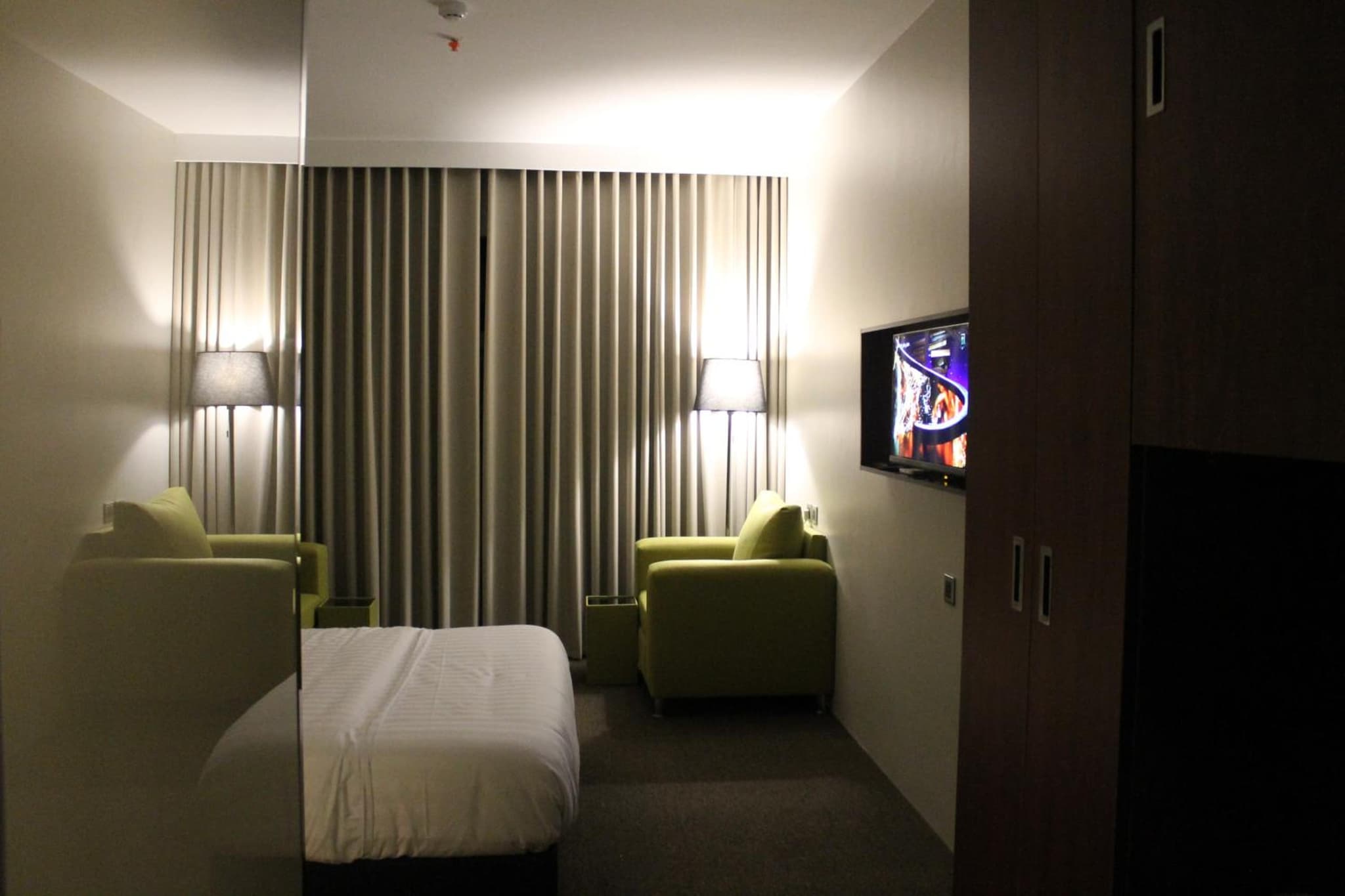 High Village Hotel