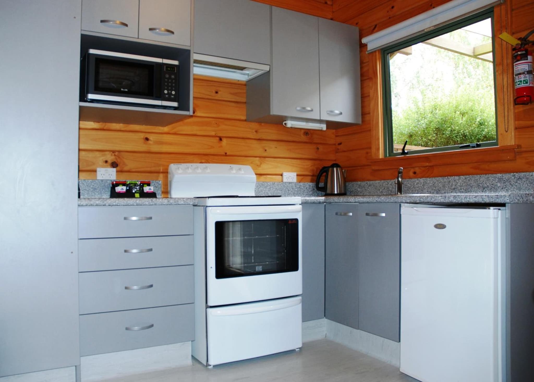 The Chalets Motel photo 9