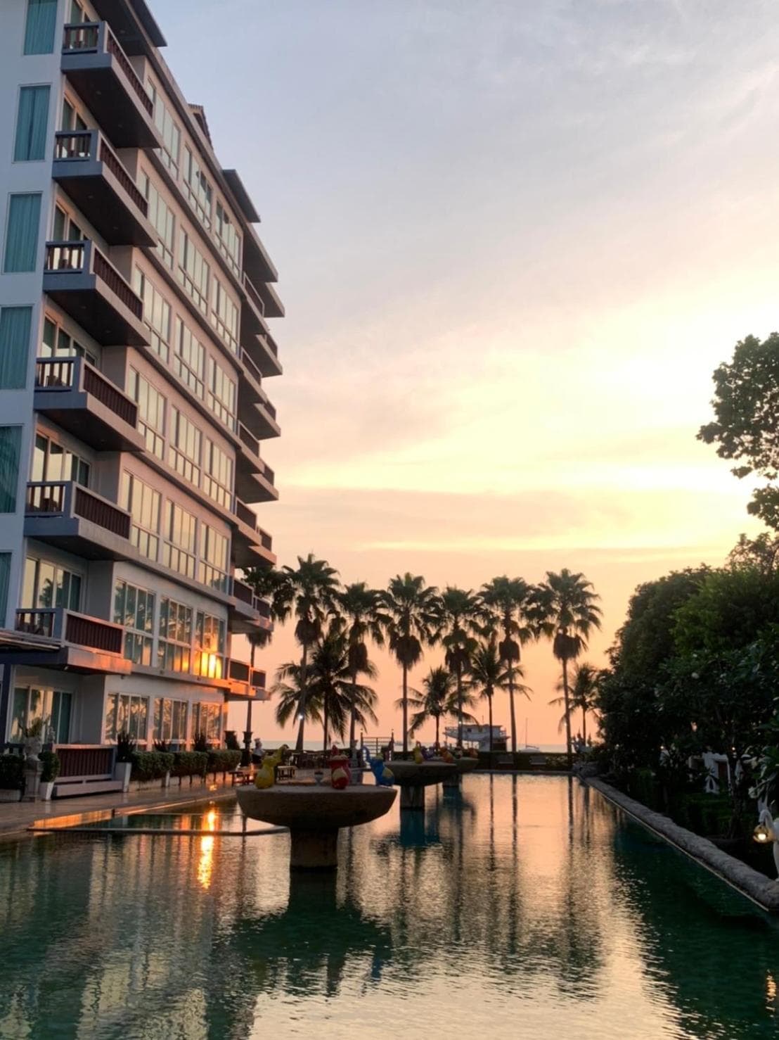 Sunday Sand Beach Pattaya