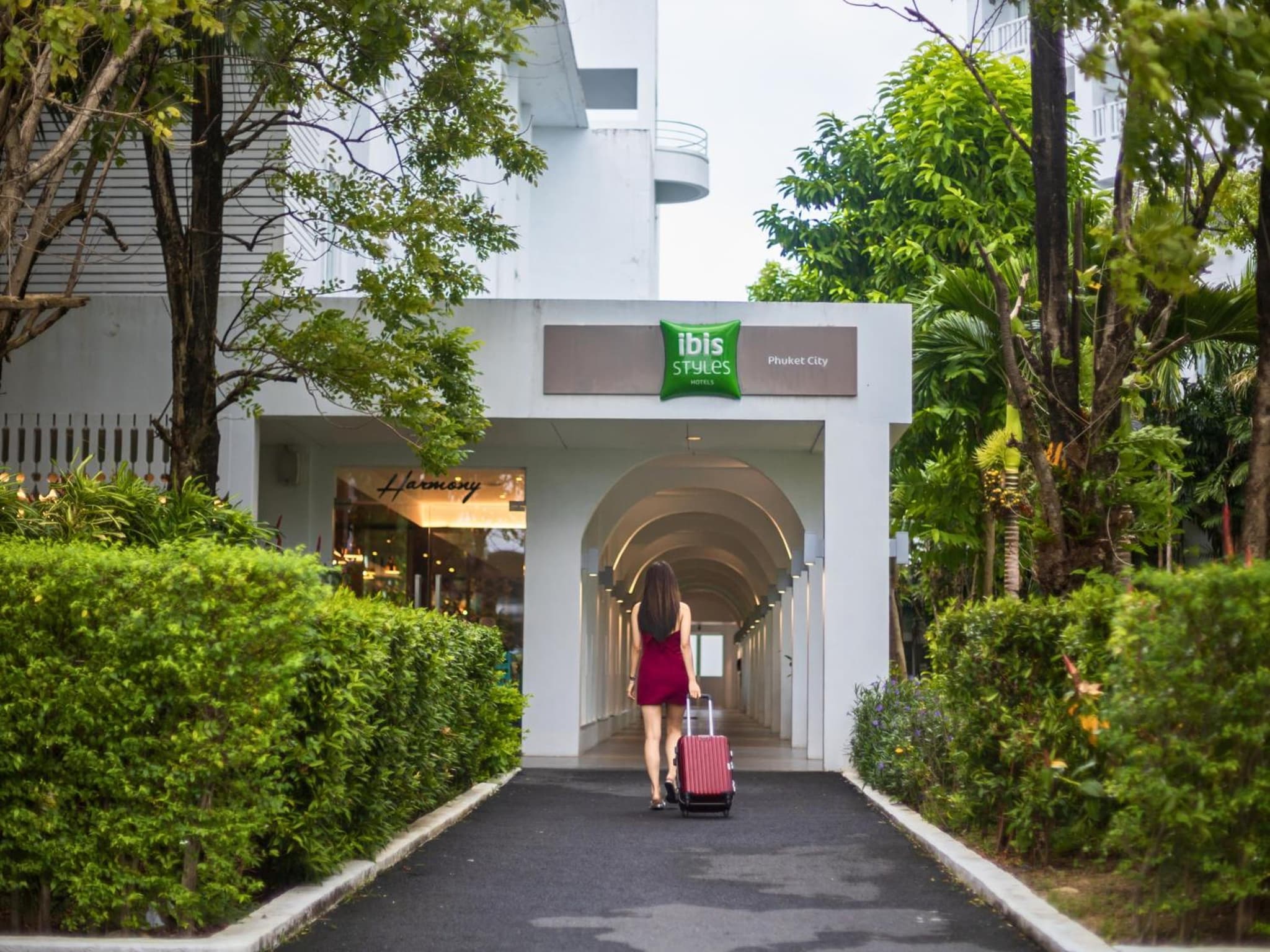 Ibis Styles Phuket City photo 2