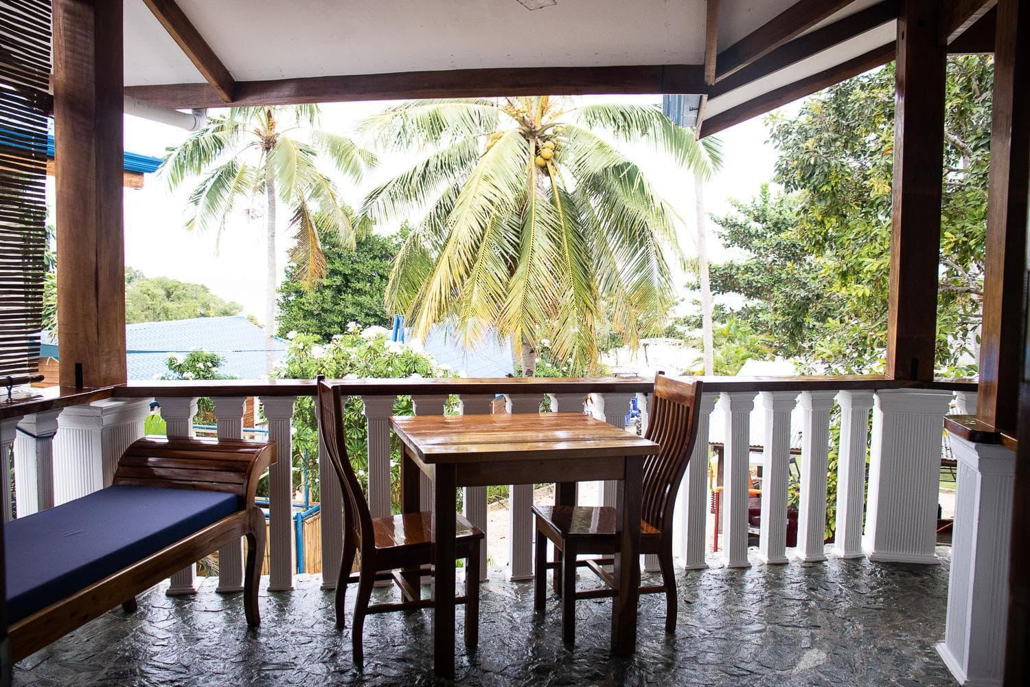 Rainbow Bay Beach & Dive Resort