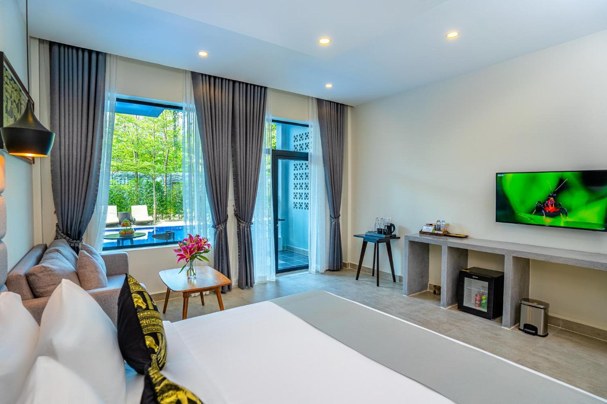 Rainforest Hotel by NSUN photo 4