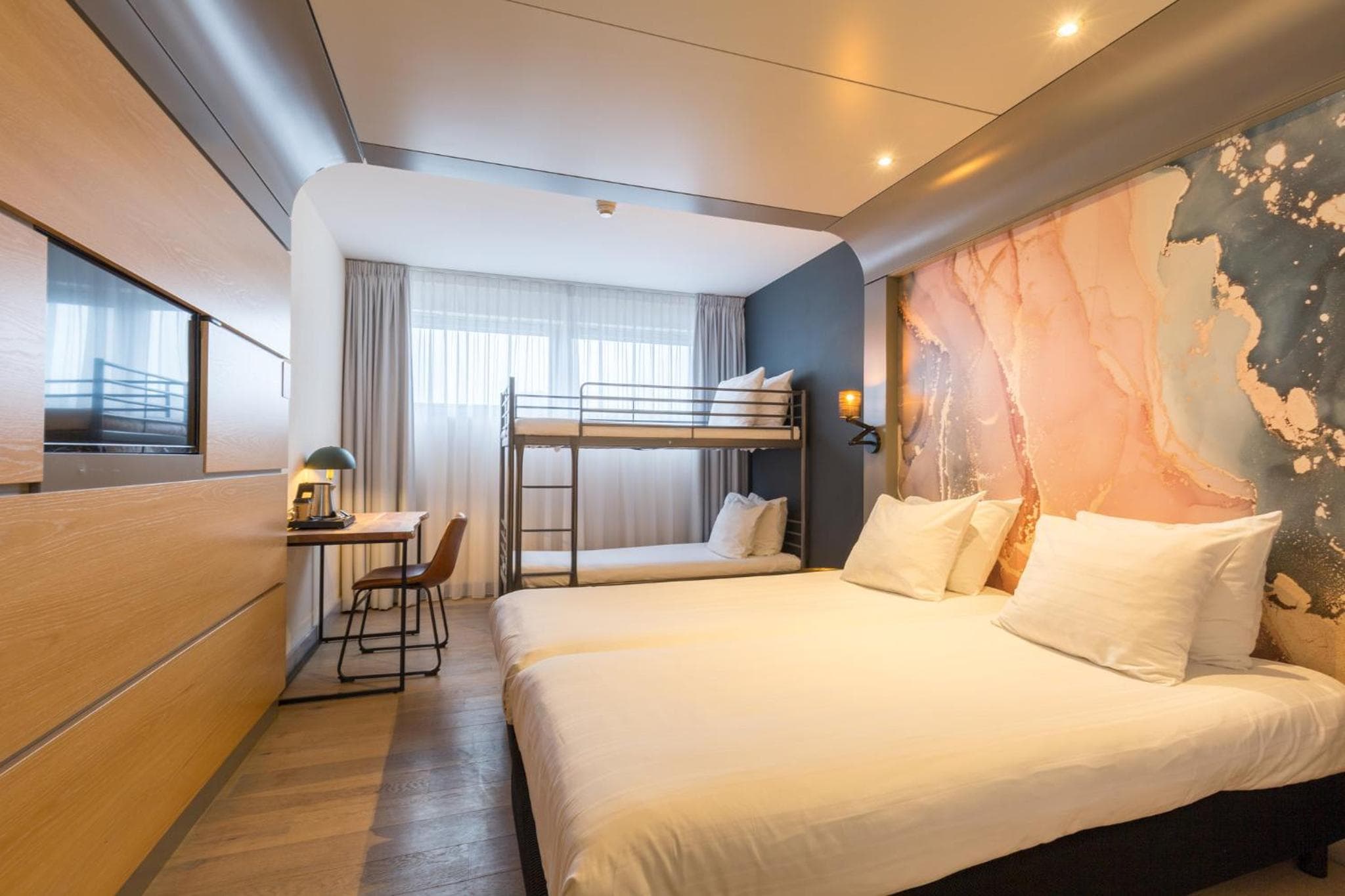 Leonardo Hotel Almere City Center photo 2