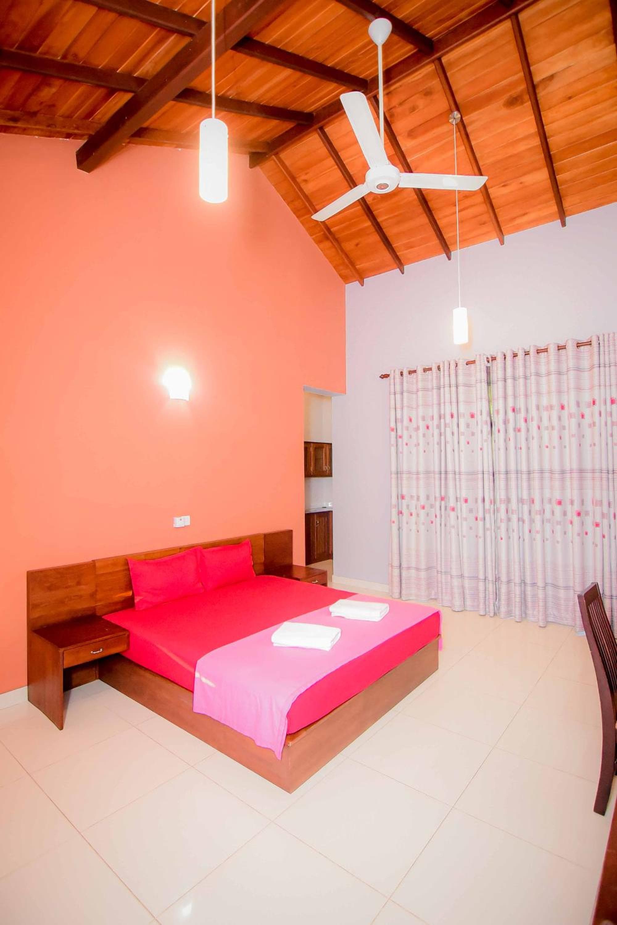 Airport Villa photo 3