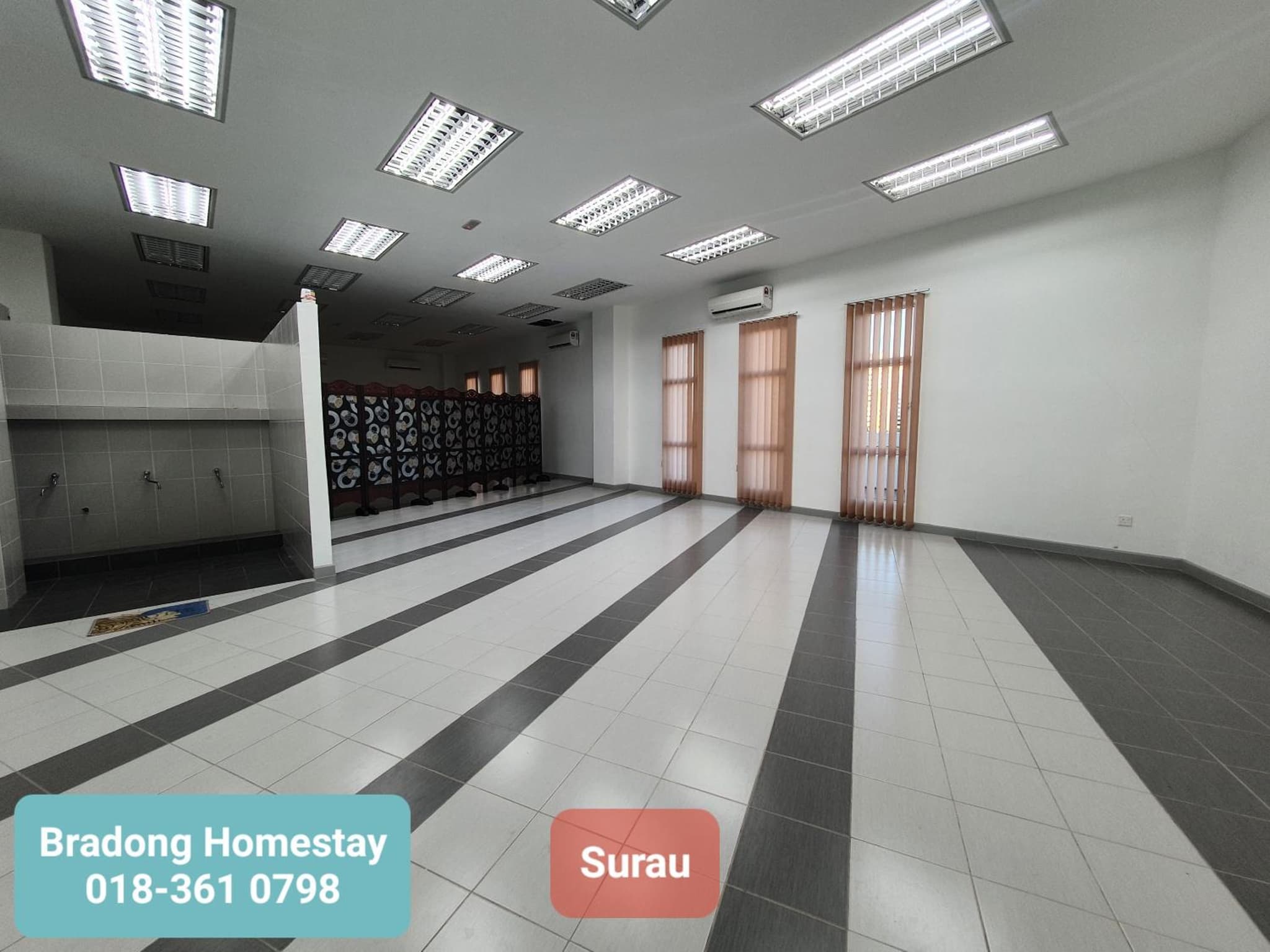 BRADONG HOMESTAY - MUSLlM ONLY, 3 Queen Bedrooms, Seaview, Infinity Pool, Gym, near Drawbridge & KTCC Mall photo 7