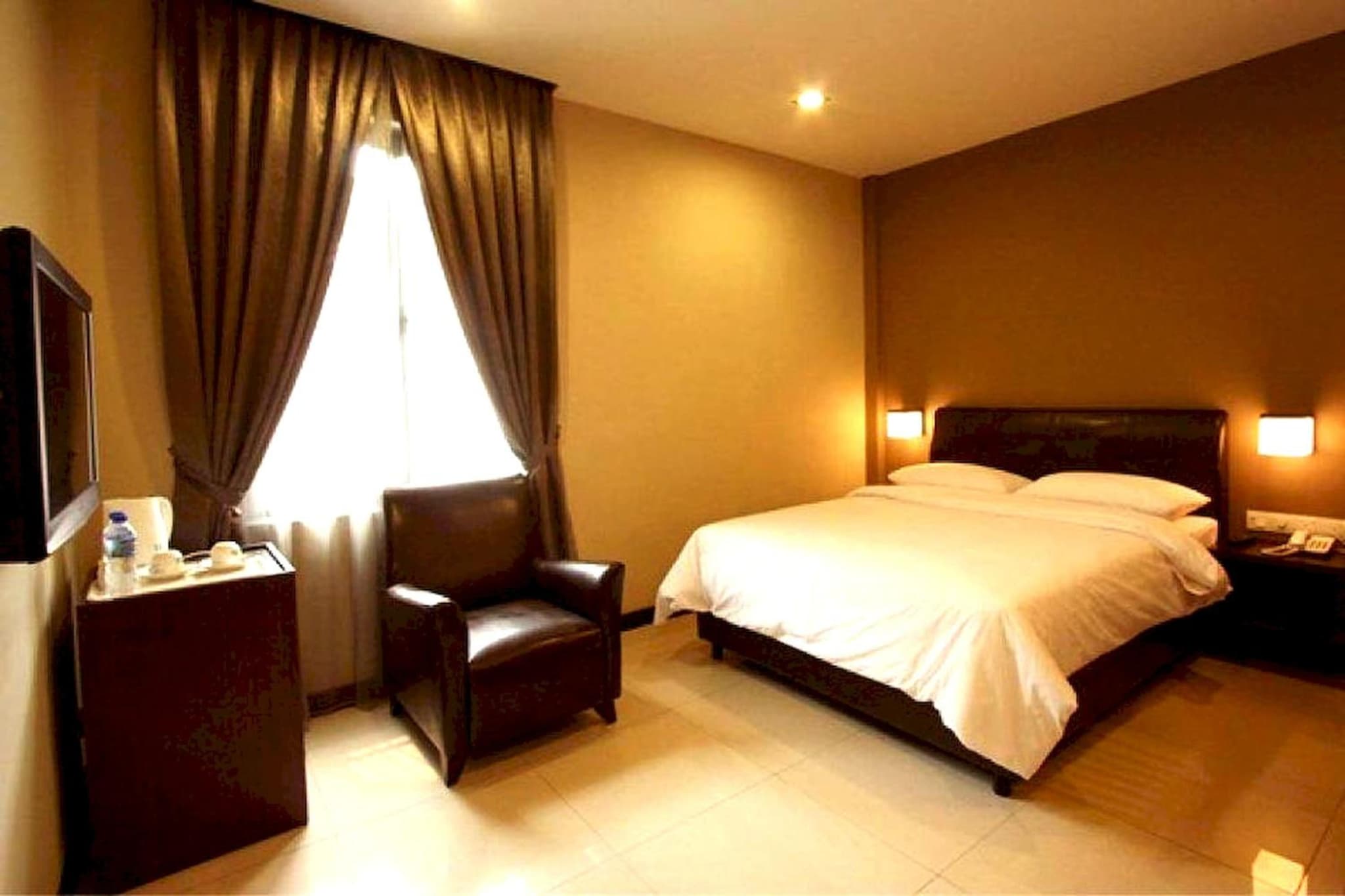 Capital O Rail Hotel photo 8