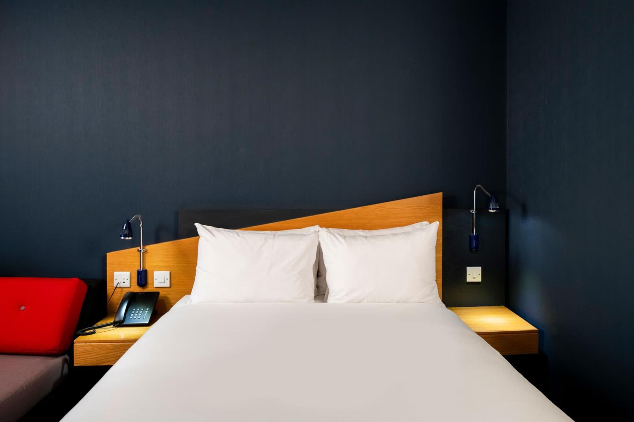Holiday Inn Express Hamilton by IHG photo 2