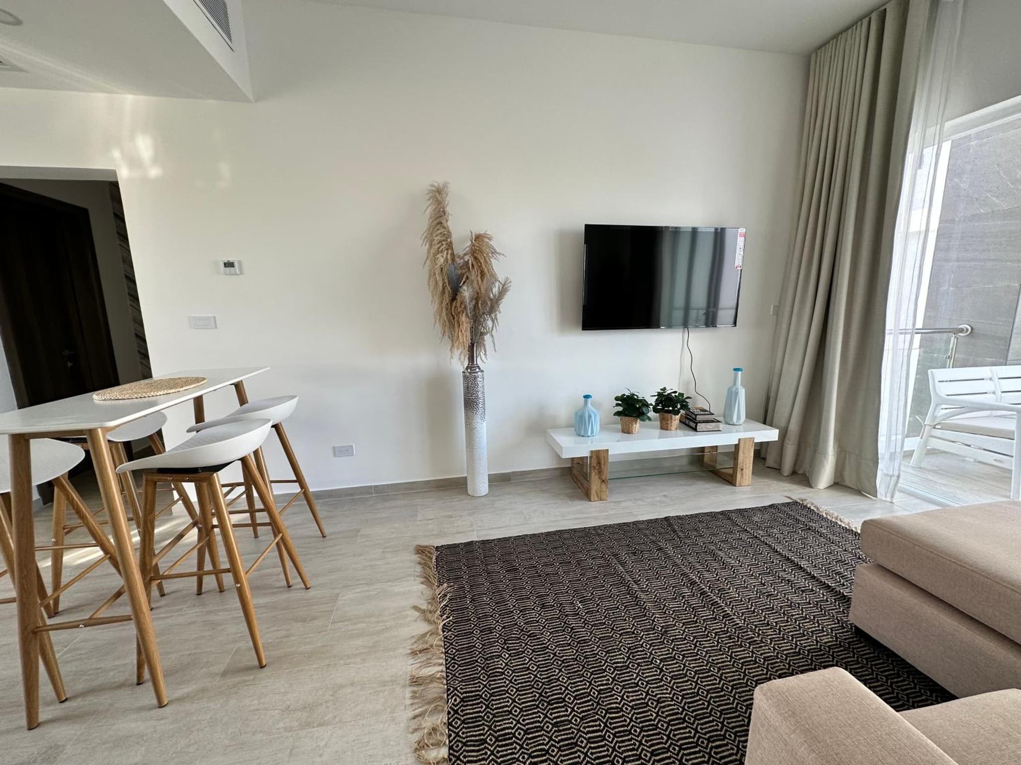LUXURY CONDO coral bay photo 5