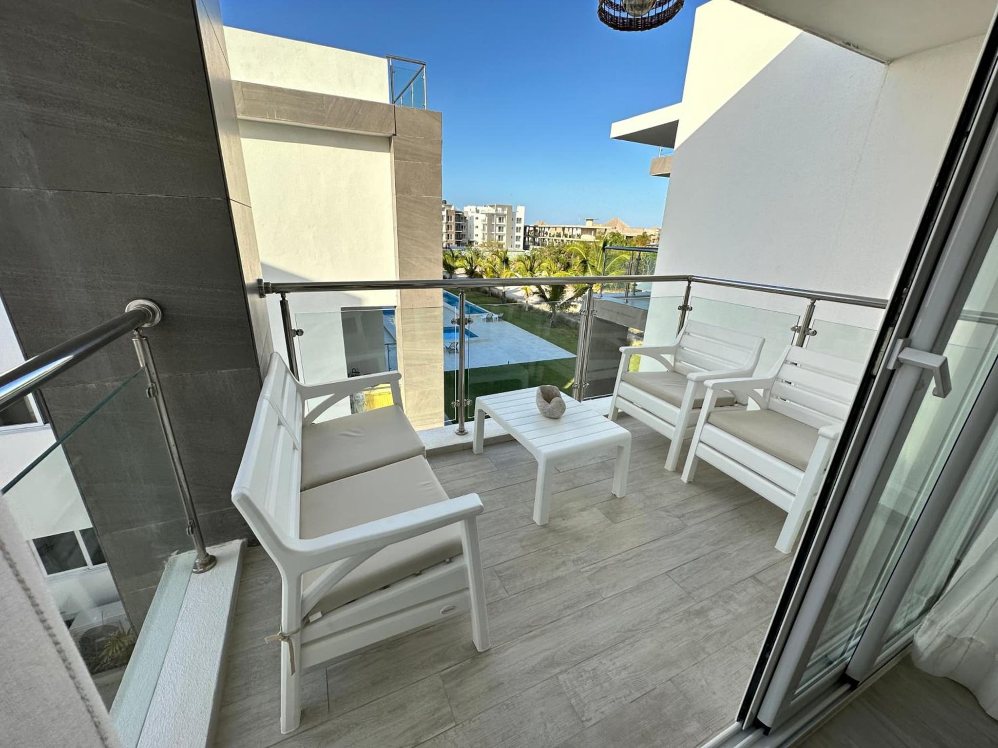 LUXURY CONDO coral bay photo 8