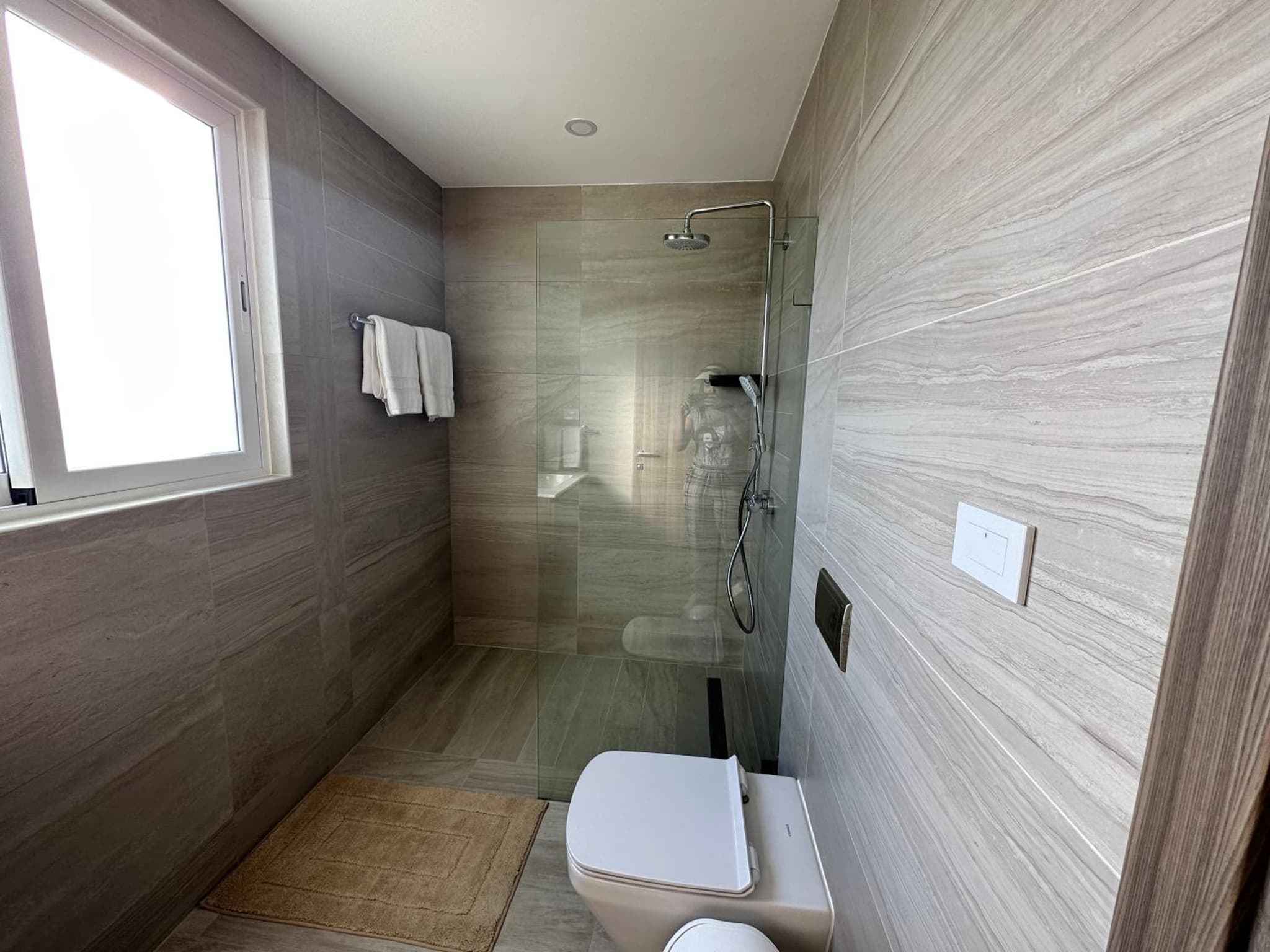 LUXURY CONDO coral bay photo 2