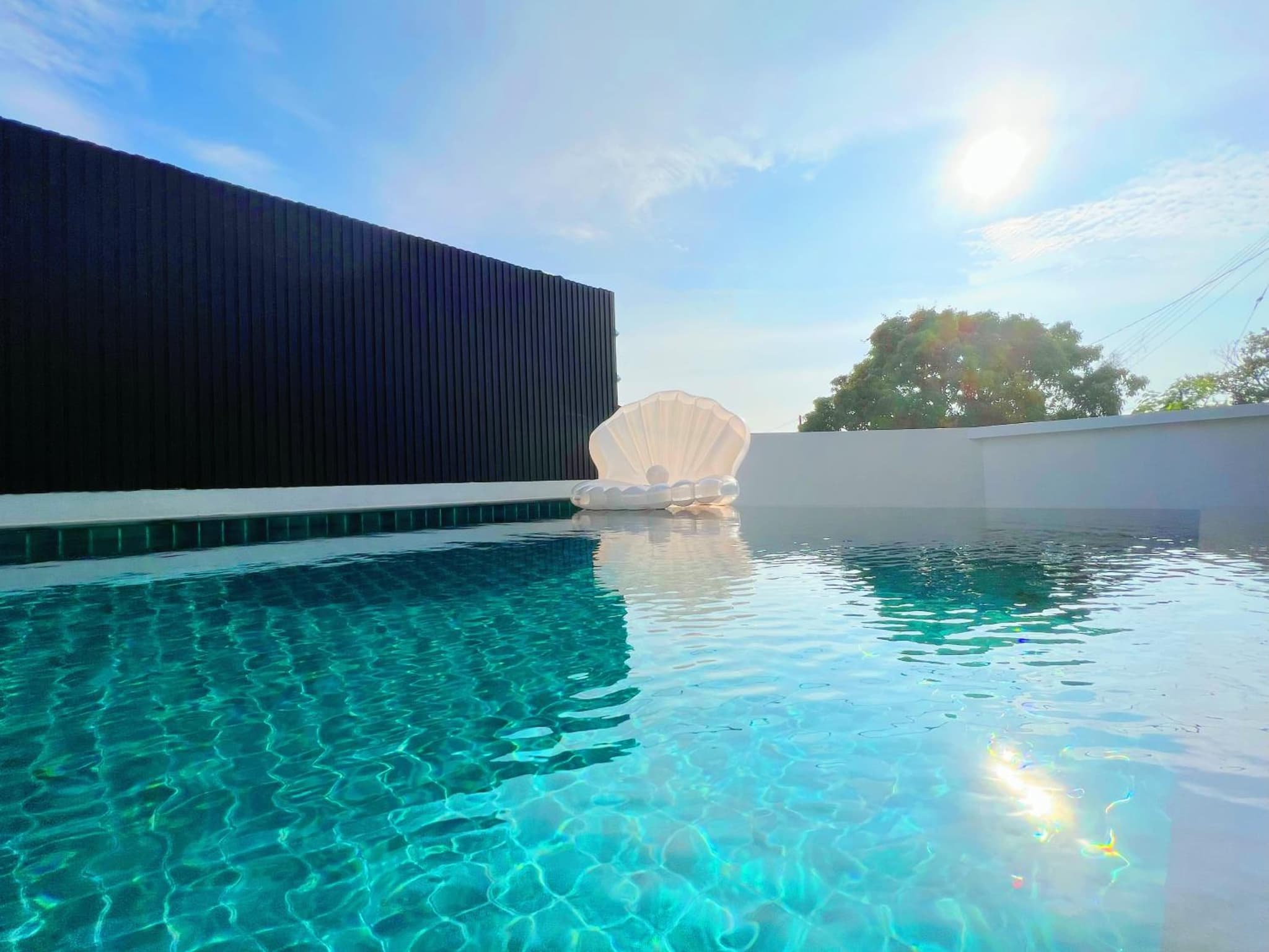Dato Villa Luxury Homestay 12min to Jonker Street 26pax Private Pool Playground KTV BBQ photo 4