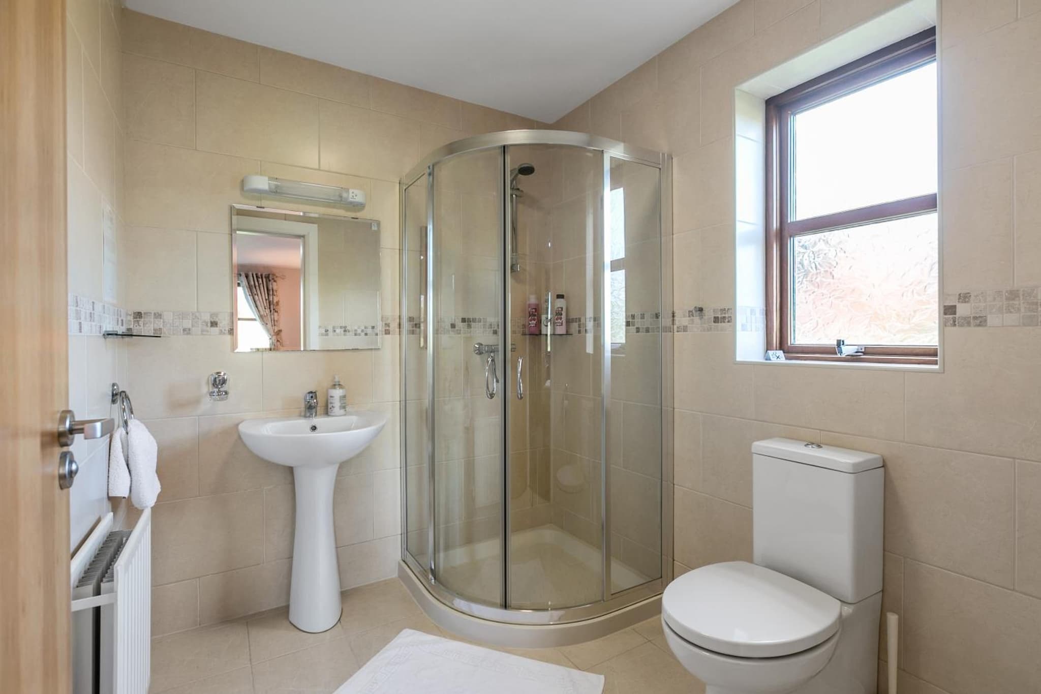 Tollyrose Country House photo 7