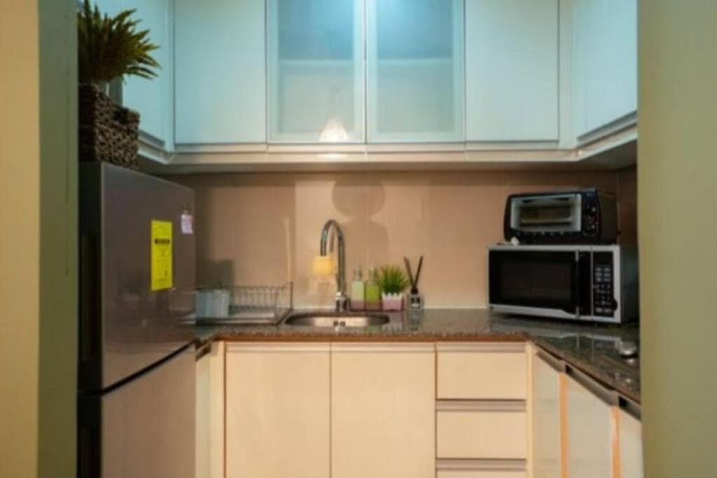 Cozy Studio Flat Near Airport photo 7