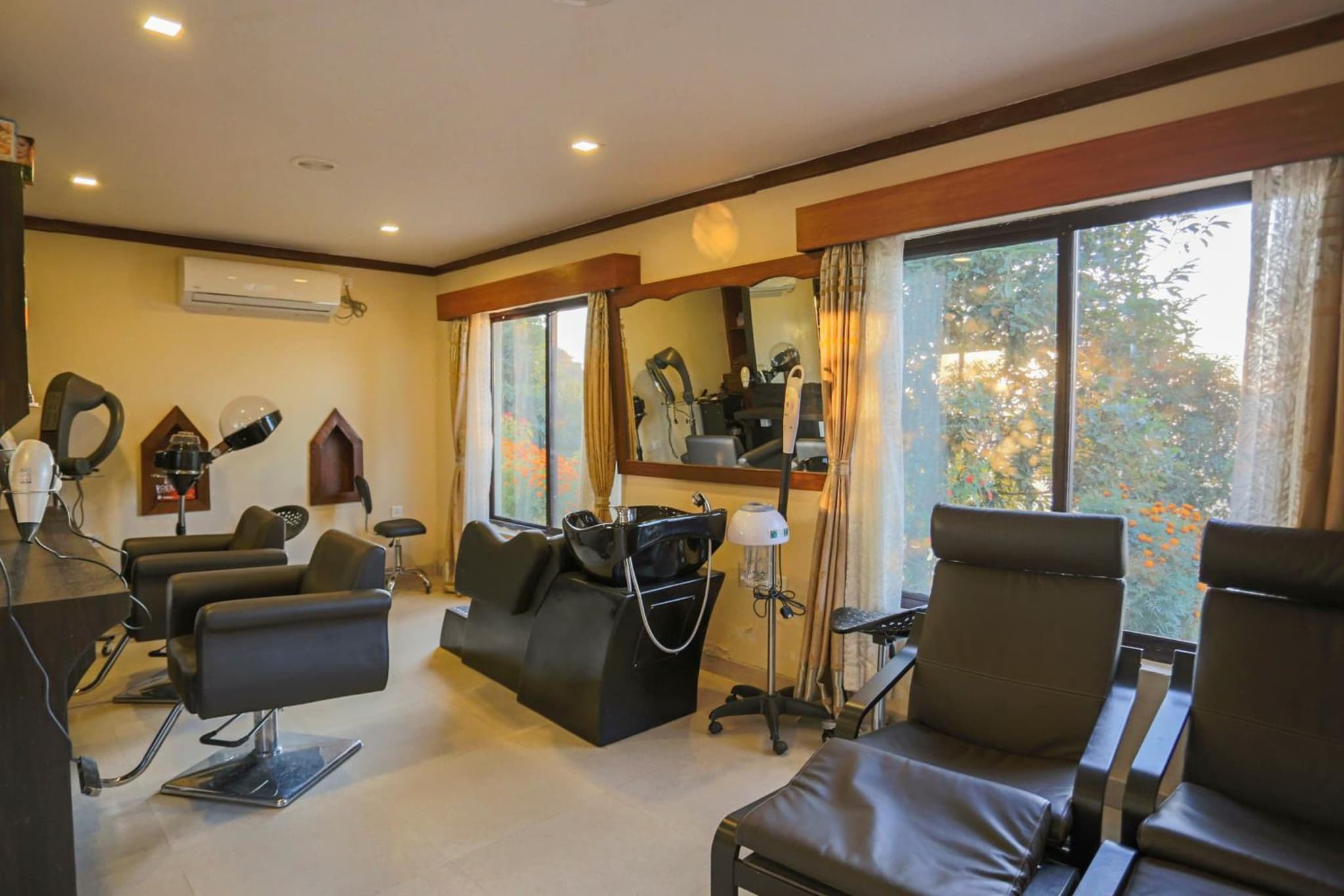 Rupakot Resort photo 8