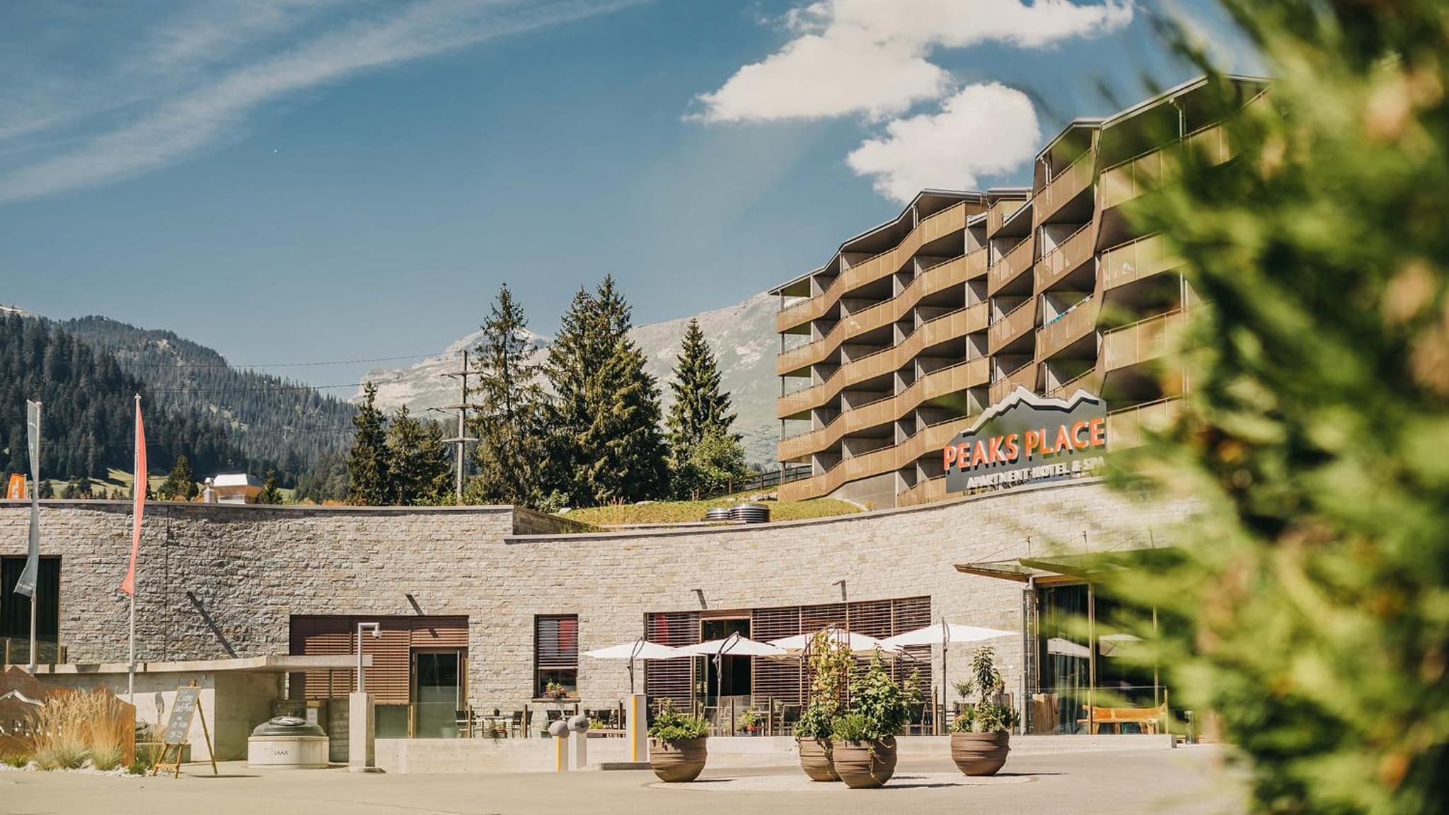 Peaks Place Apartments & SPA photo 2