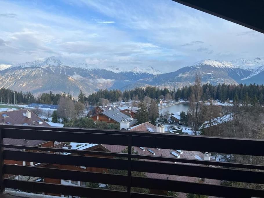 Attic Gem with Unbeatable Lake Moubra View